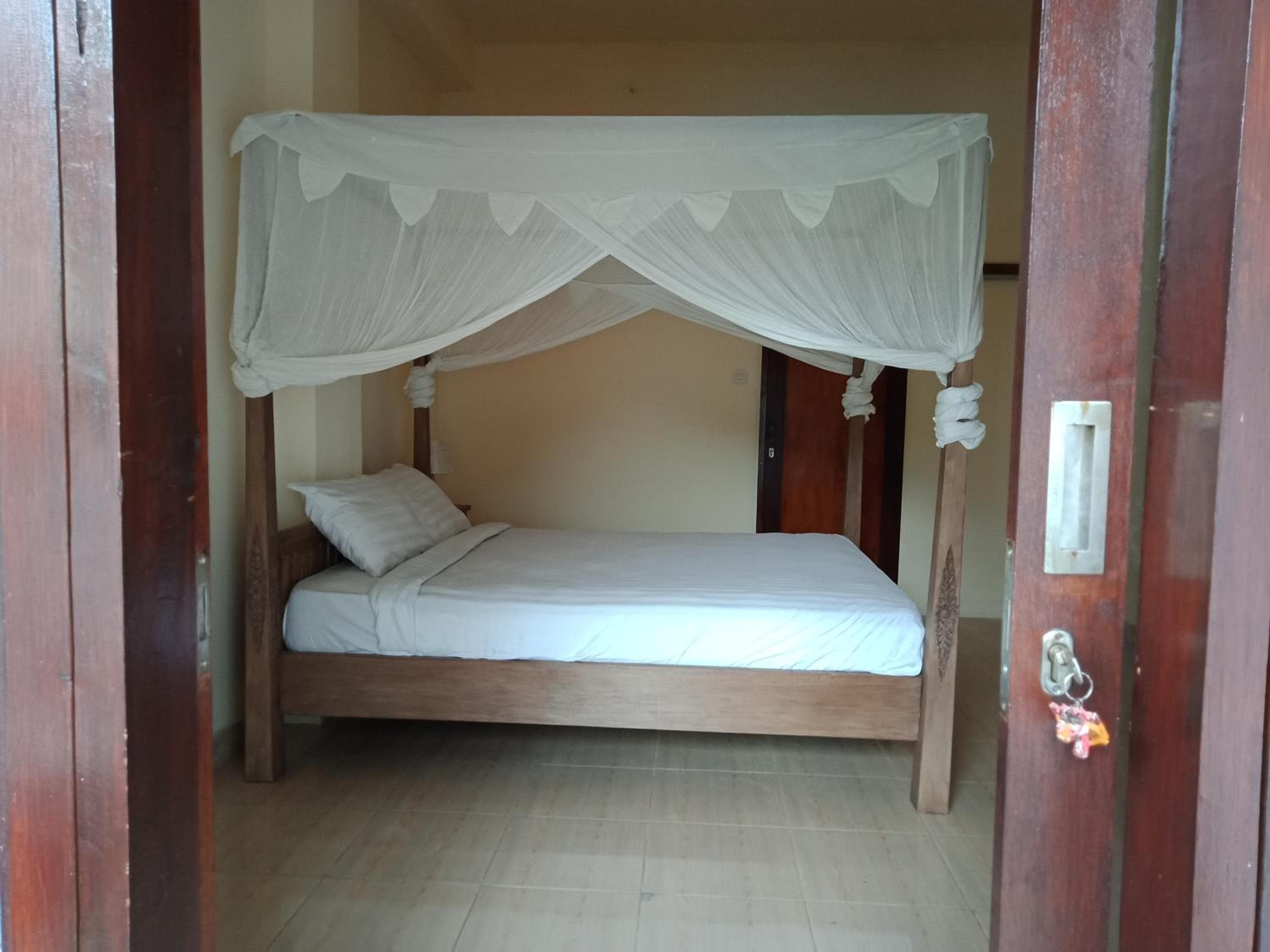 Adila Warung and Homestay