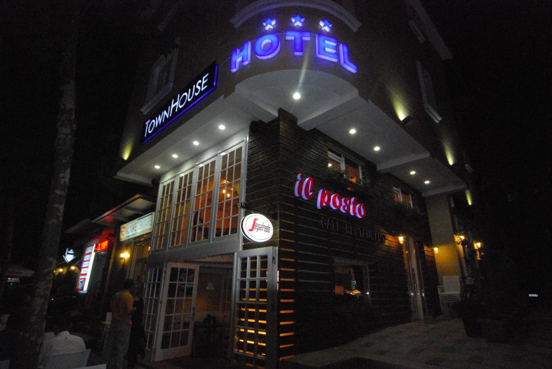 Hotel Town House