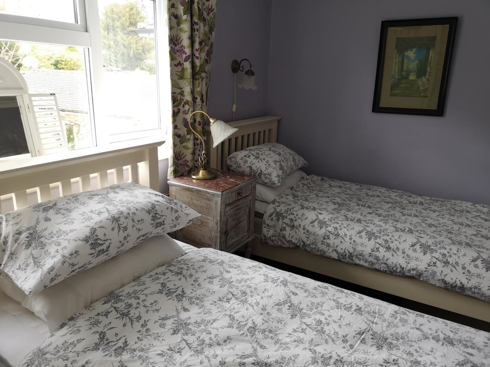 UPTHEDOWNS B&B