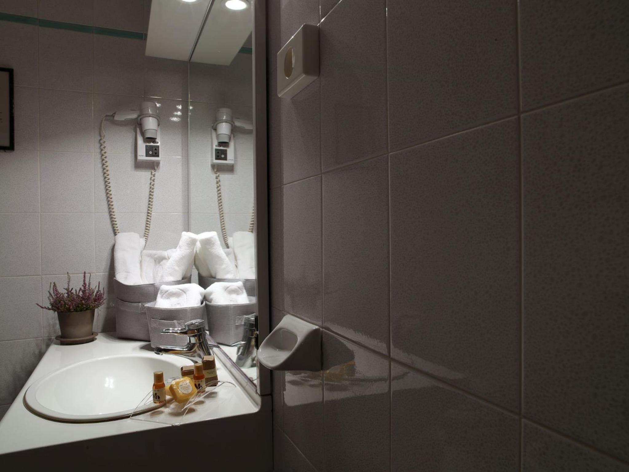 Hotel Montini Linate Airport