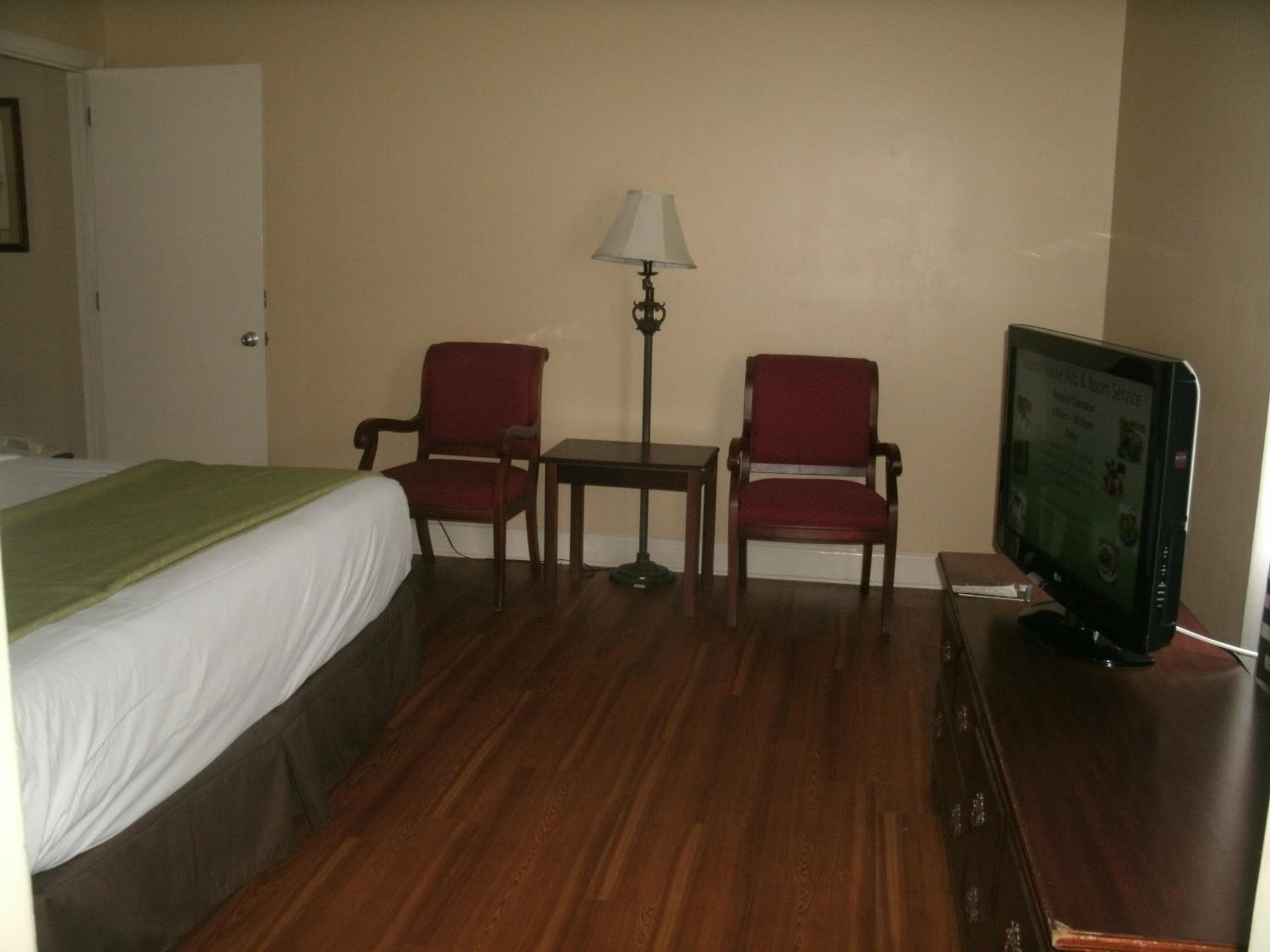 Merry Acres Inn