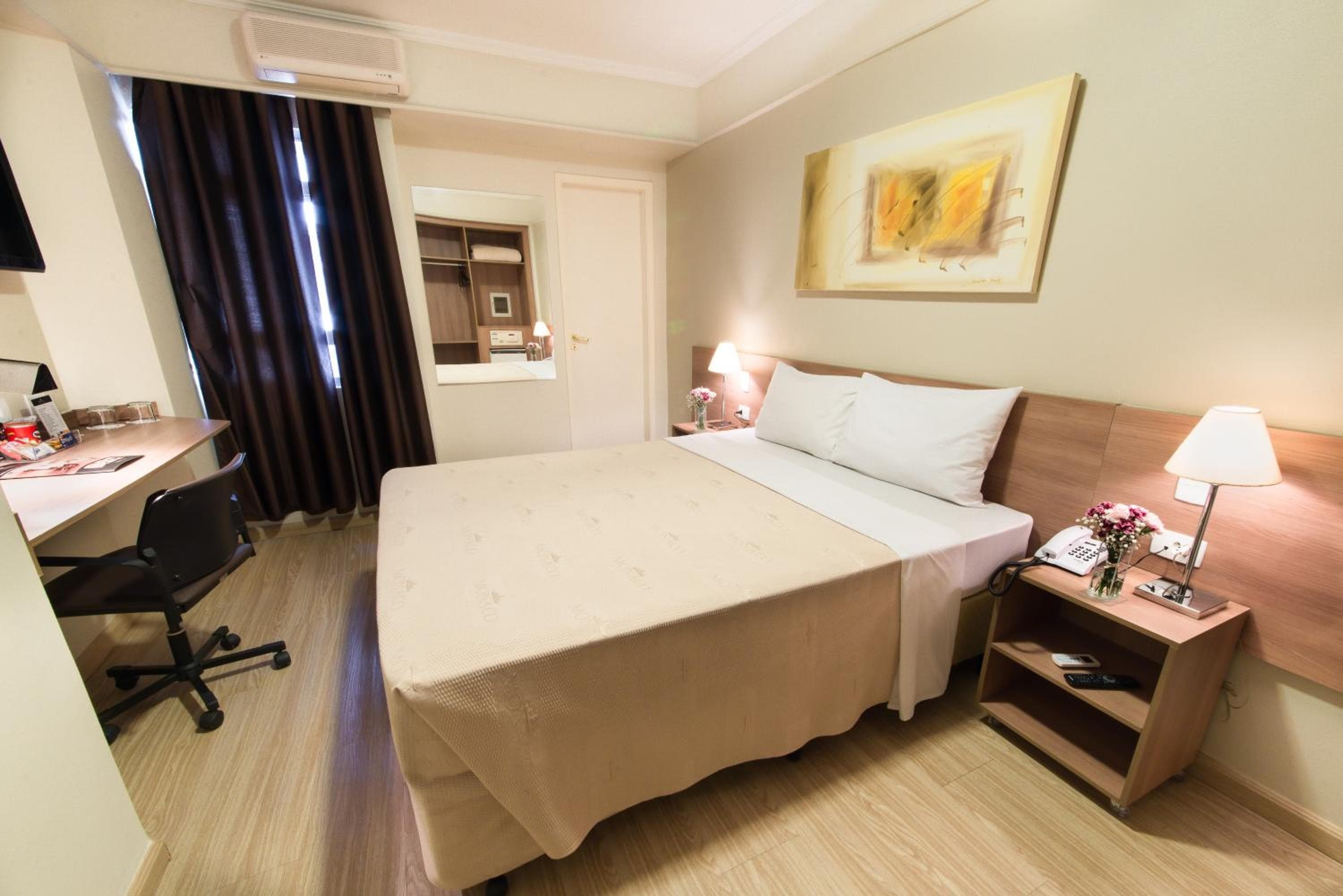Monaco Hotel & Convention By Easy Class
