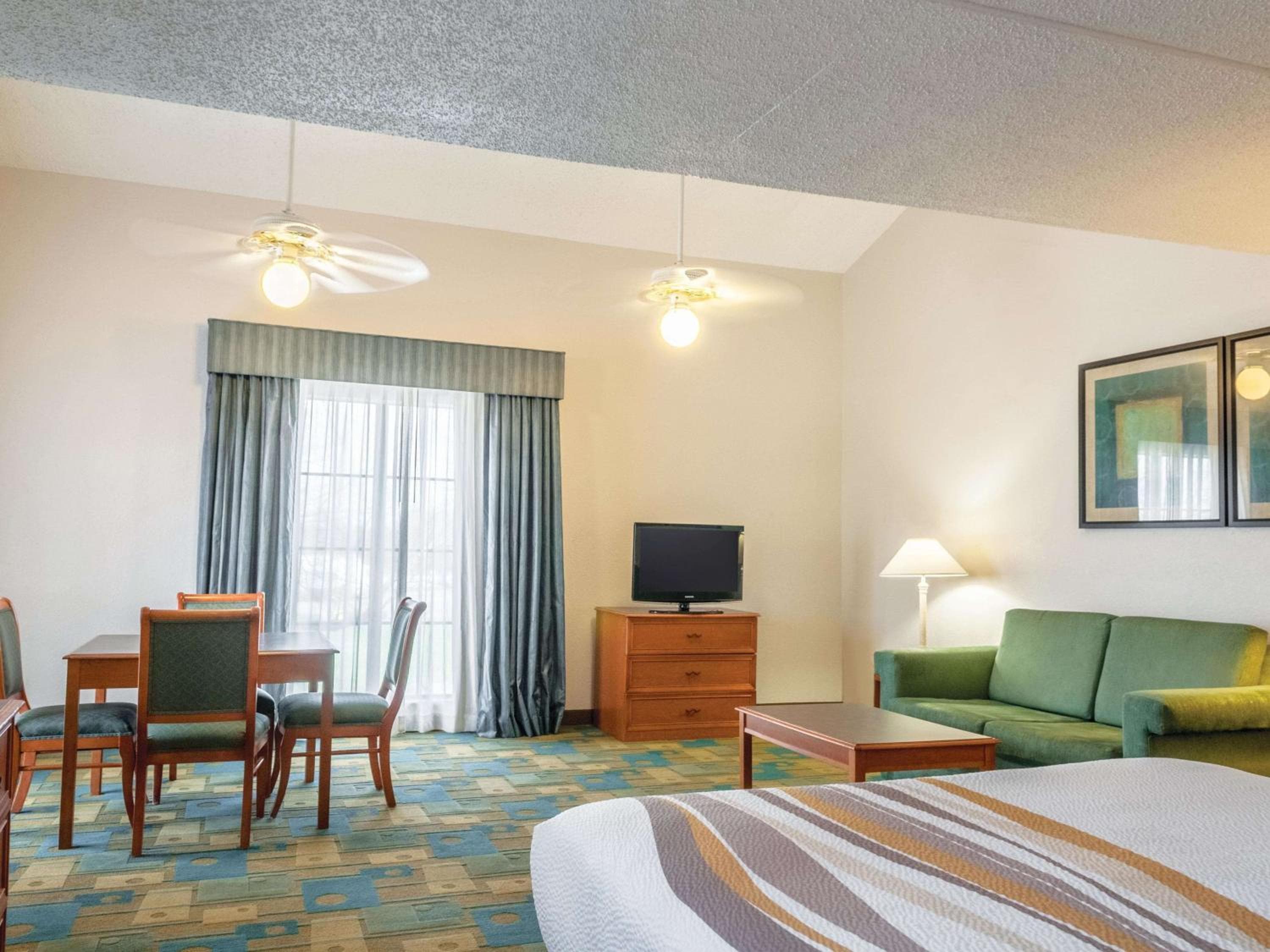 La Quinta Inn by Wyndham New Orleans West Bank / Gretna