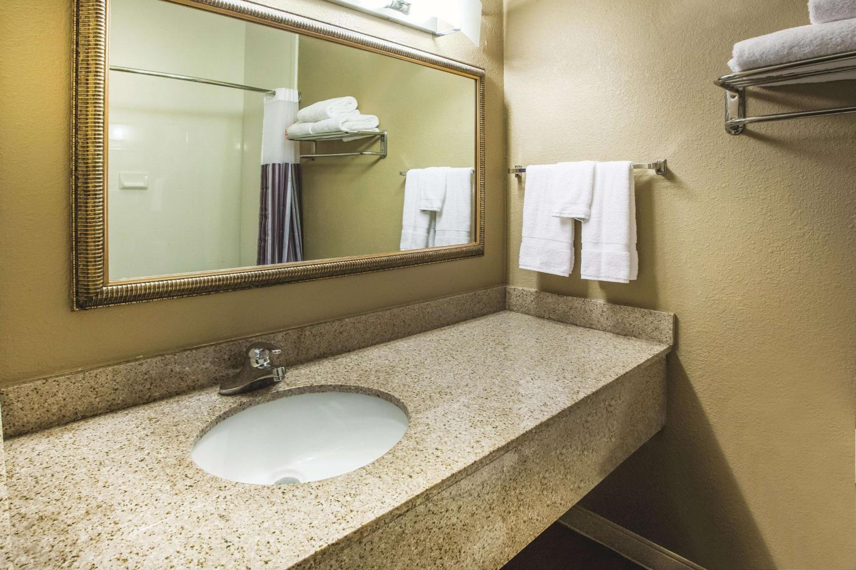 La Quinta Inn by Wyndham Indianapolis North
