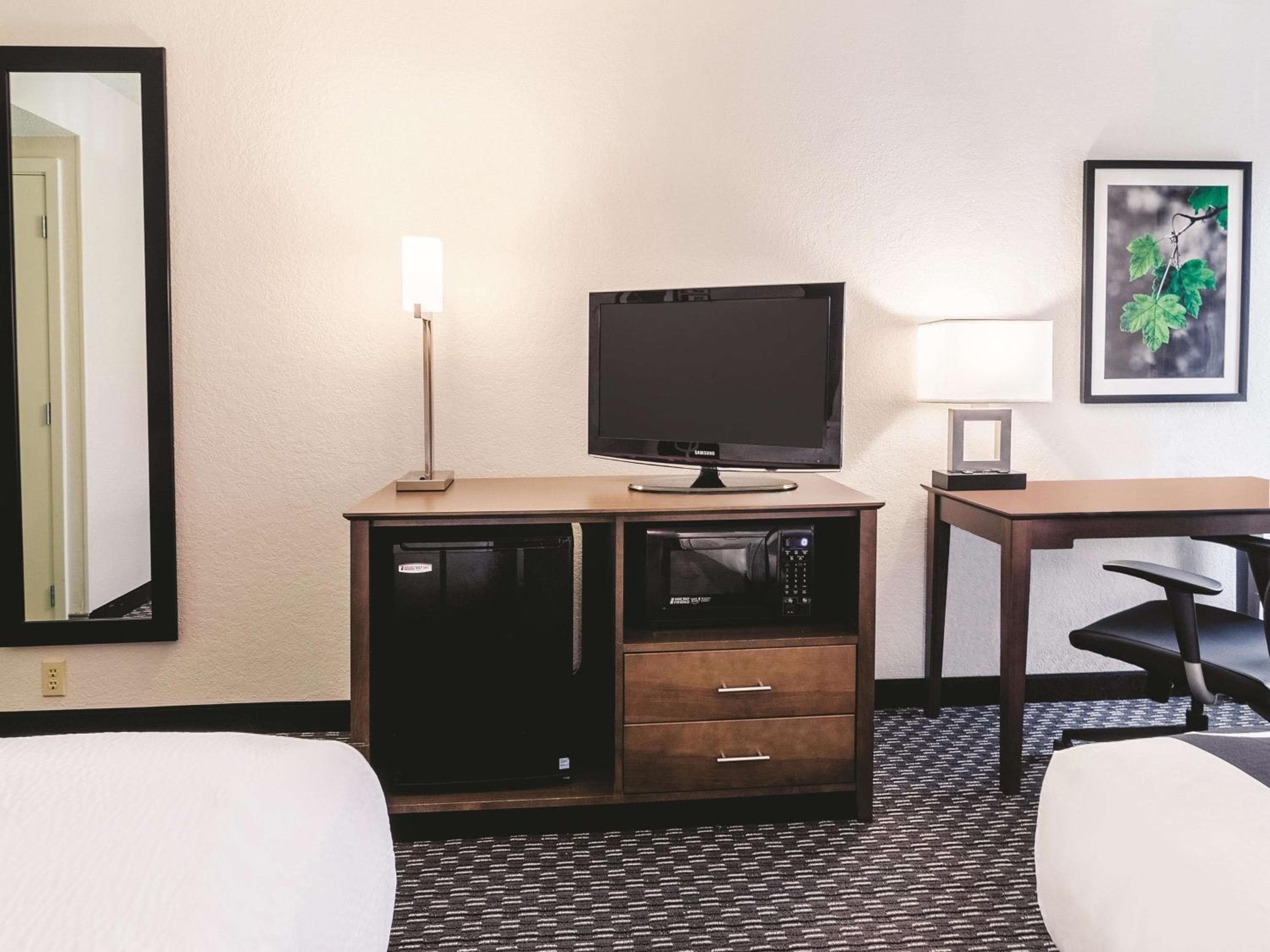 La Quinta Inn & Suites by Wyndham Myrtle Beach - N Kings Hwy