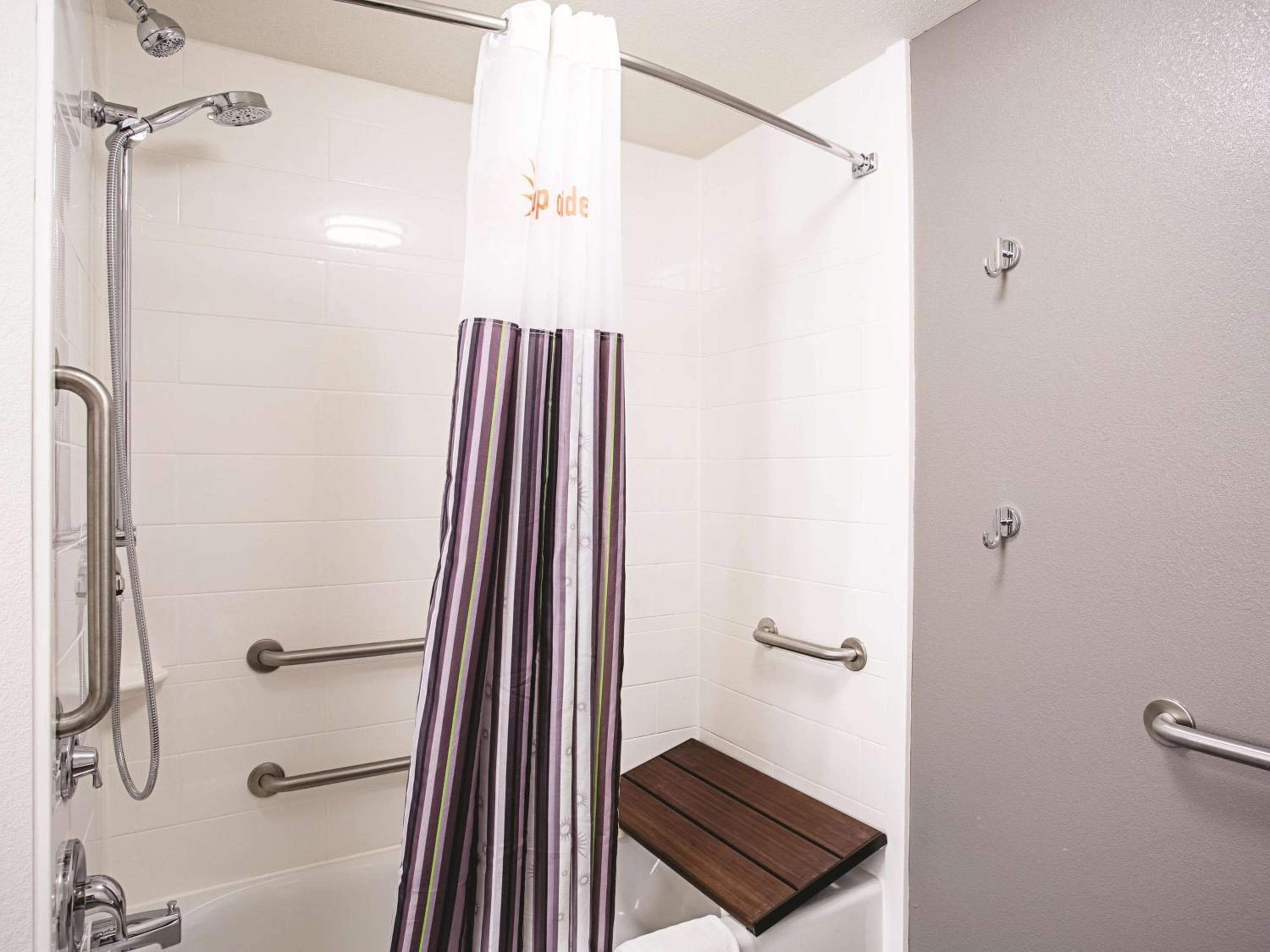 La Quinta by Wyndham Baltimore N / White Marsh