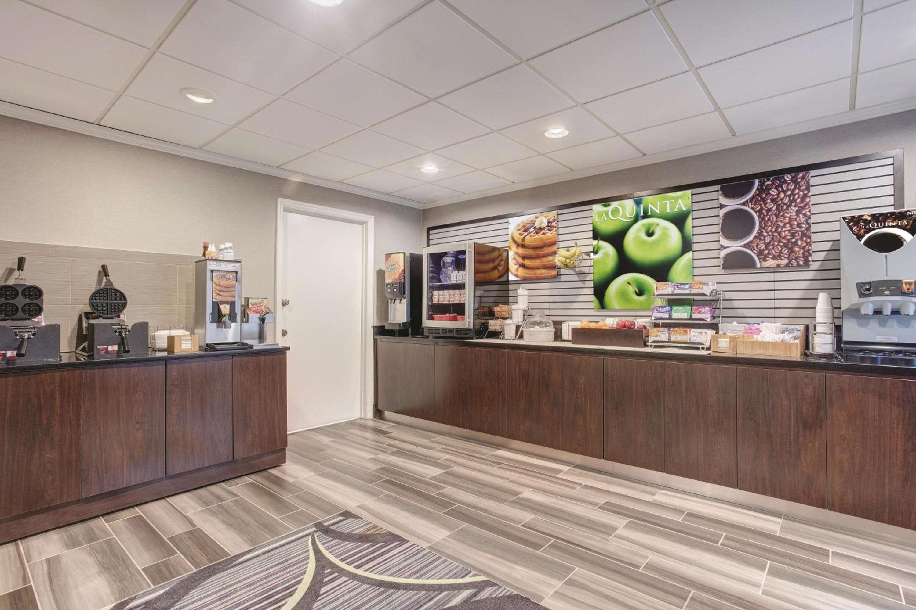 La Quinta by Wyndham Atlanta Roswell