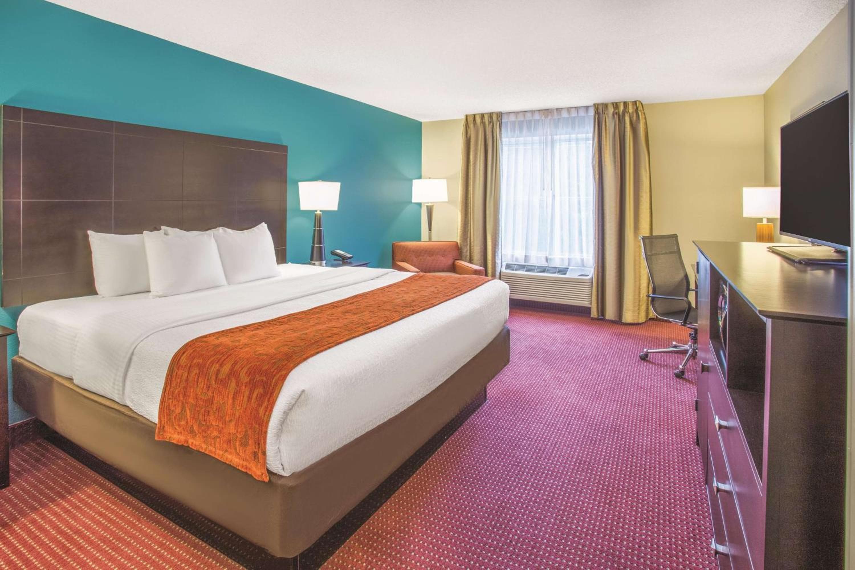La Quinta by Wyndham O'Fallon, IL - St. Louis