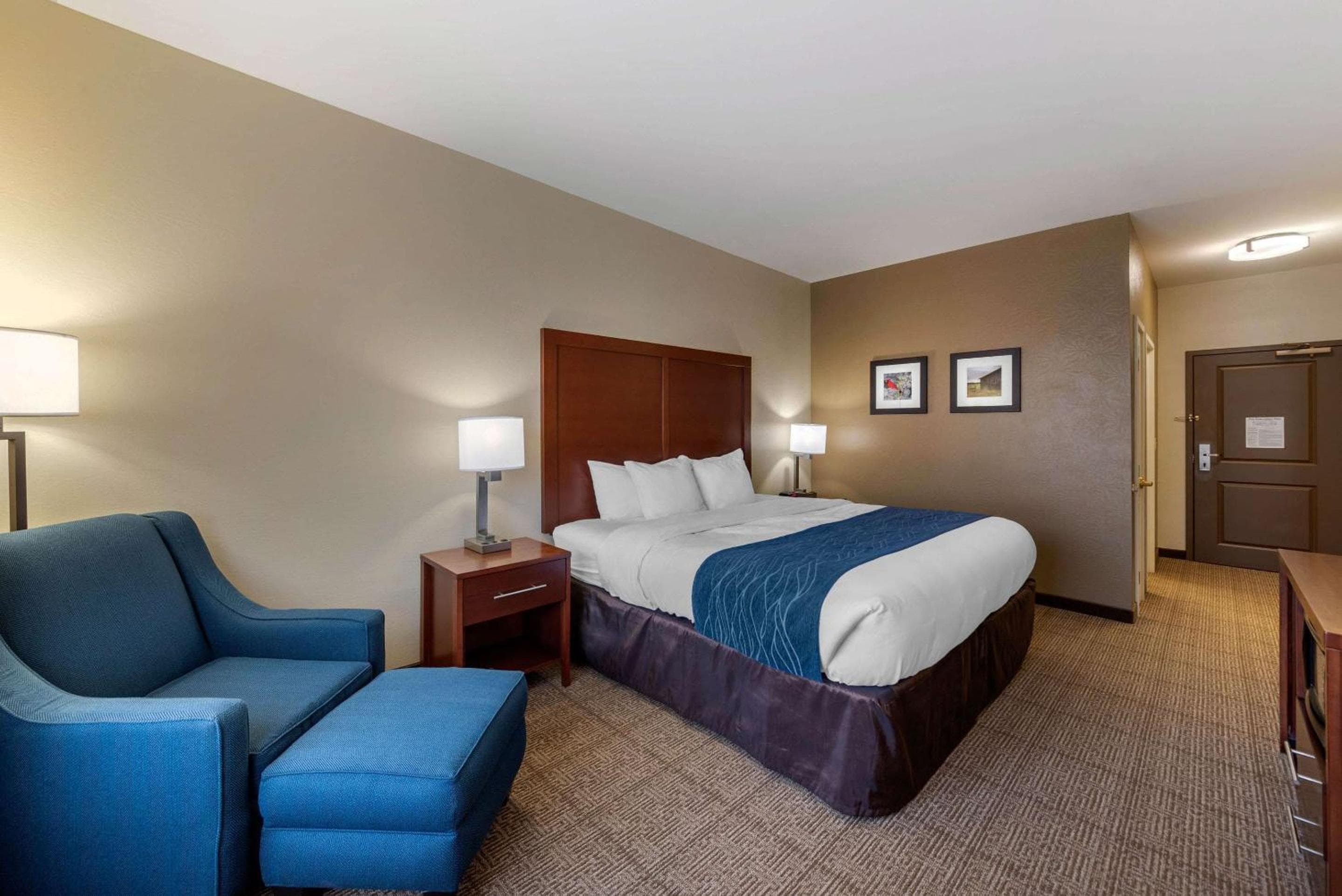 Comfort Inn & Suites Northern Kentucky