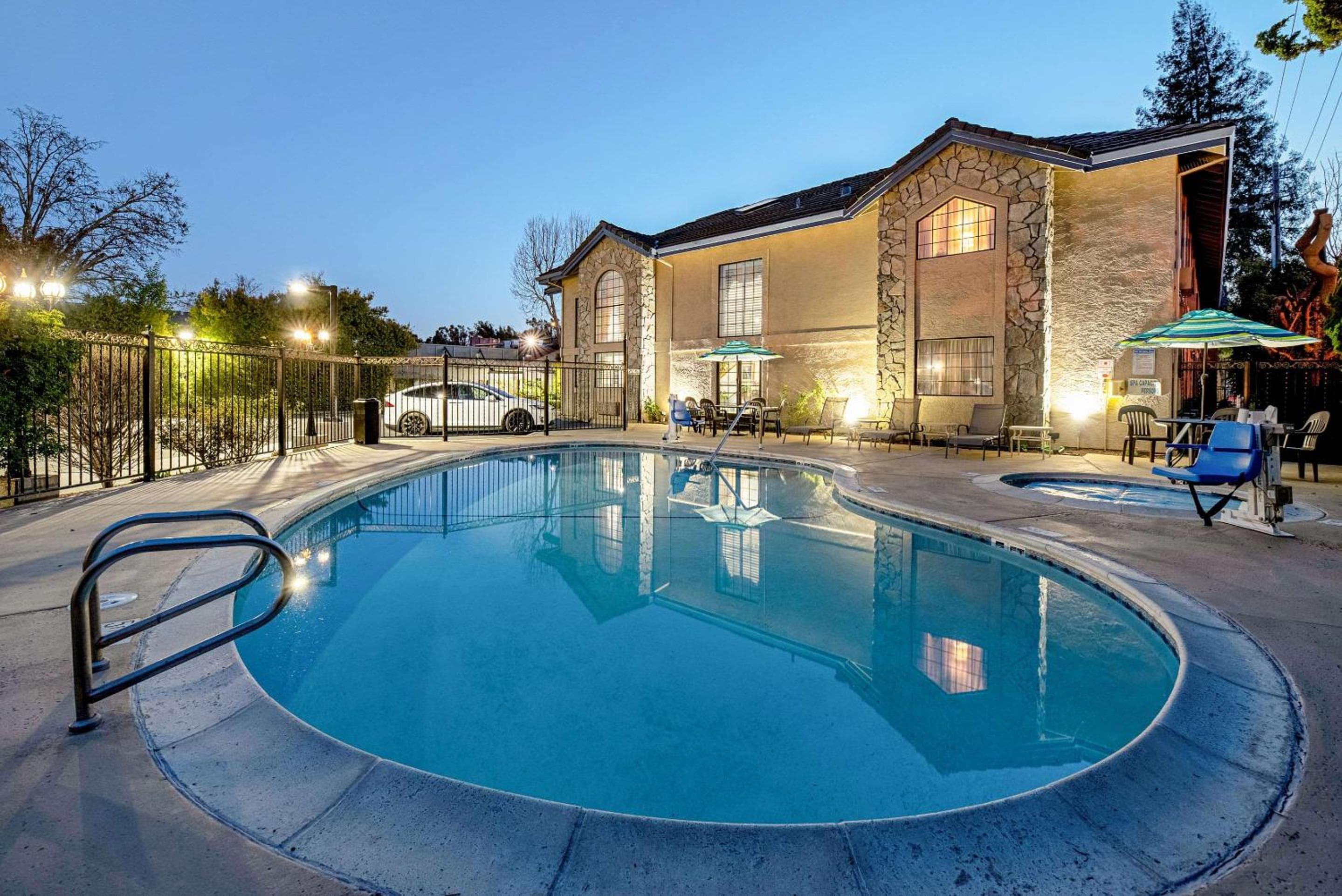 Clarion Inn Silicon Valley