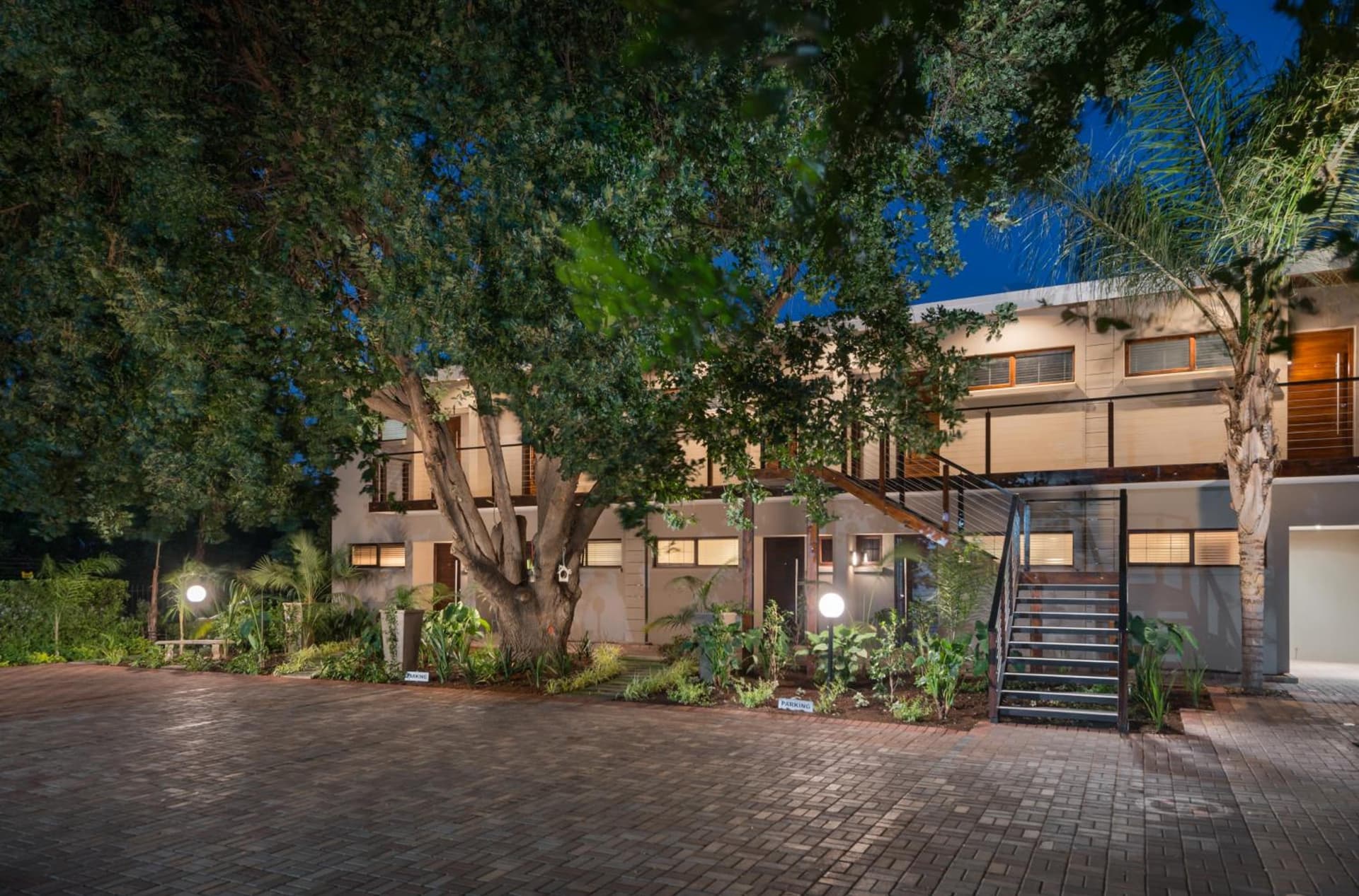 River Place Manor