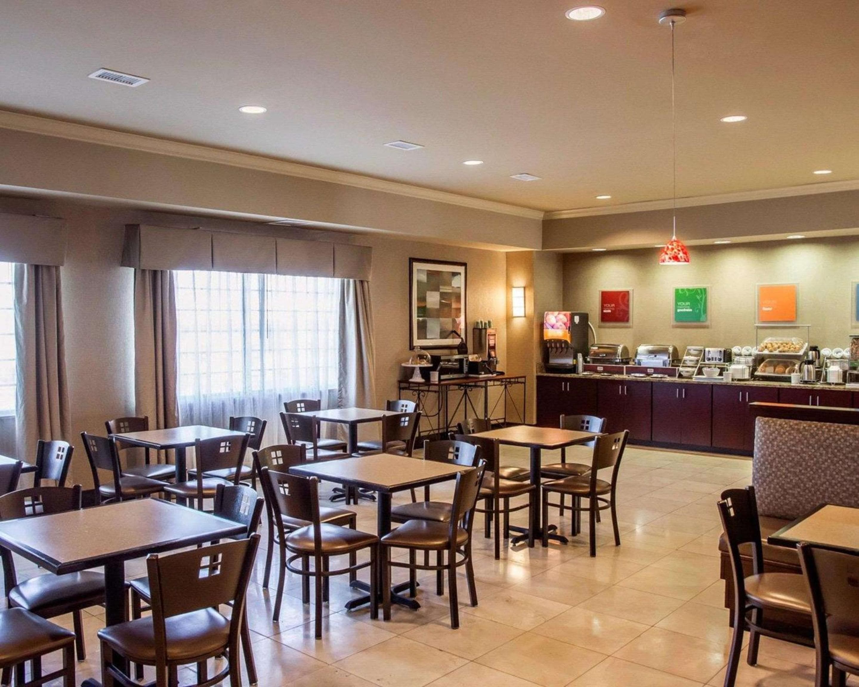 Spark by Hilton Cincinnati Fairfield