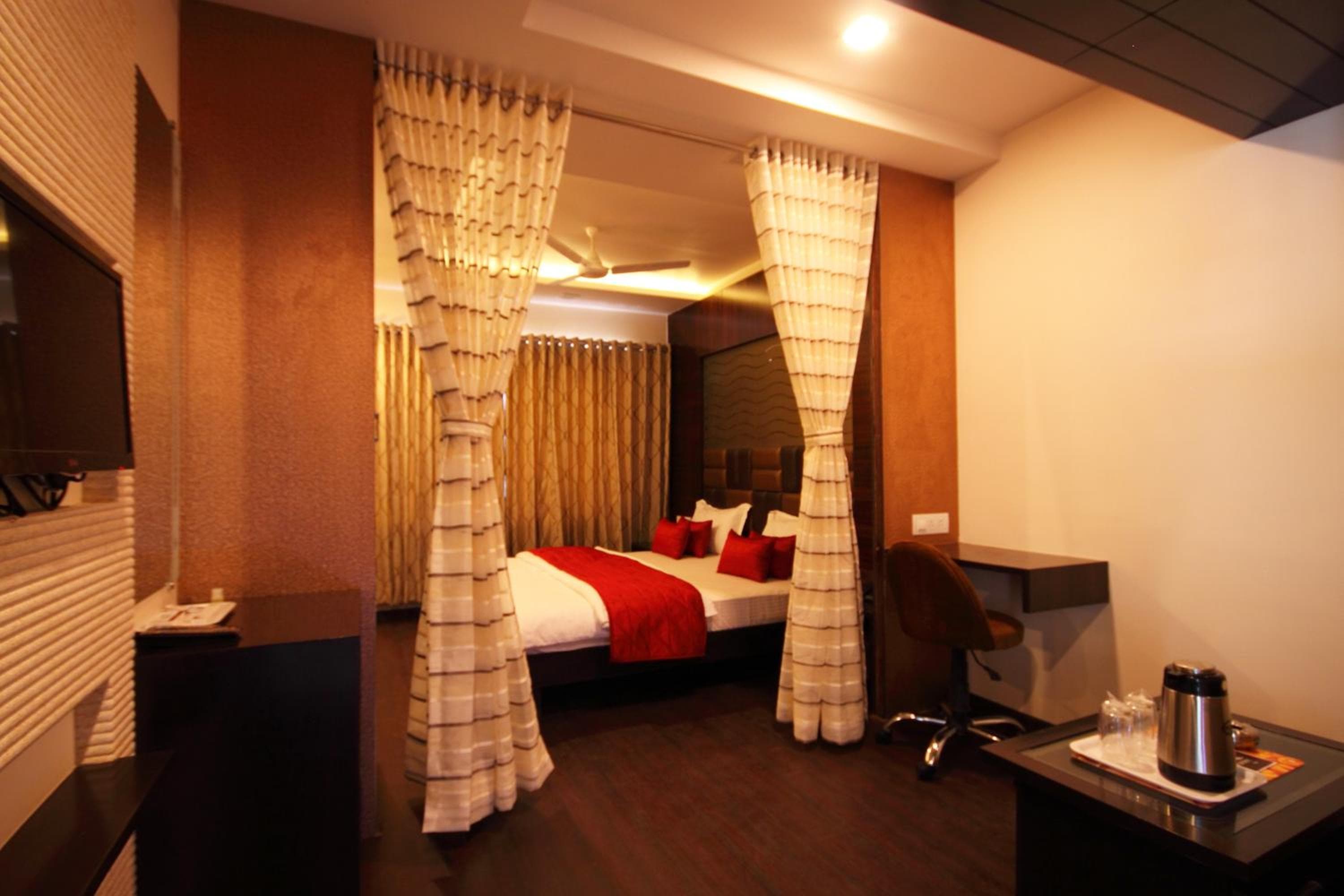 Hotel Furaat Inn