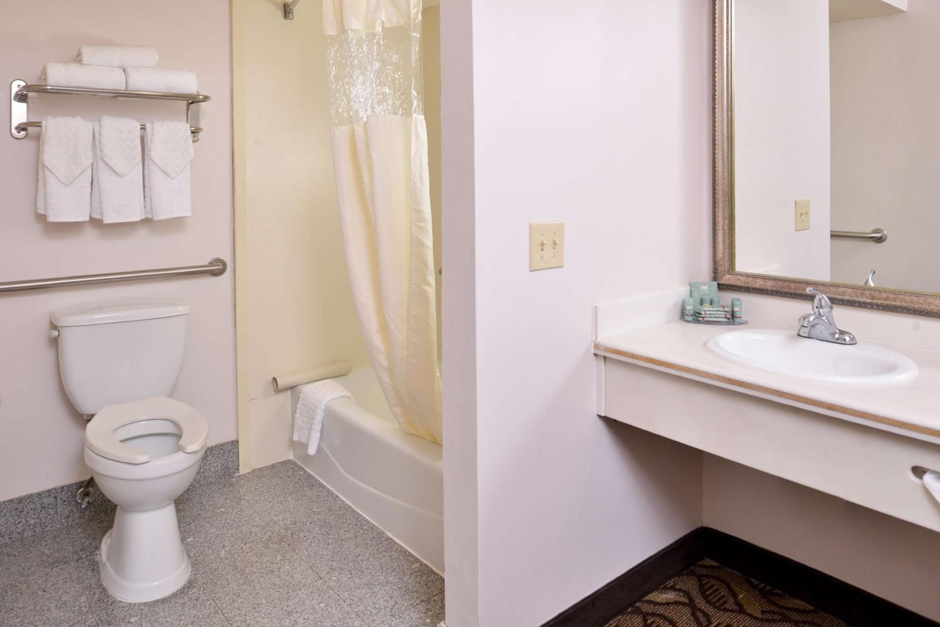 Best Western Airport Plaza Hotel – LAX Airport LA Stadium