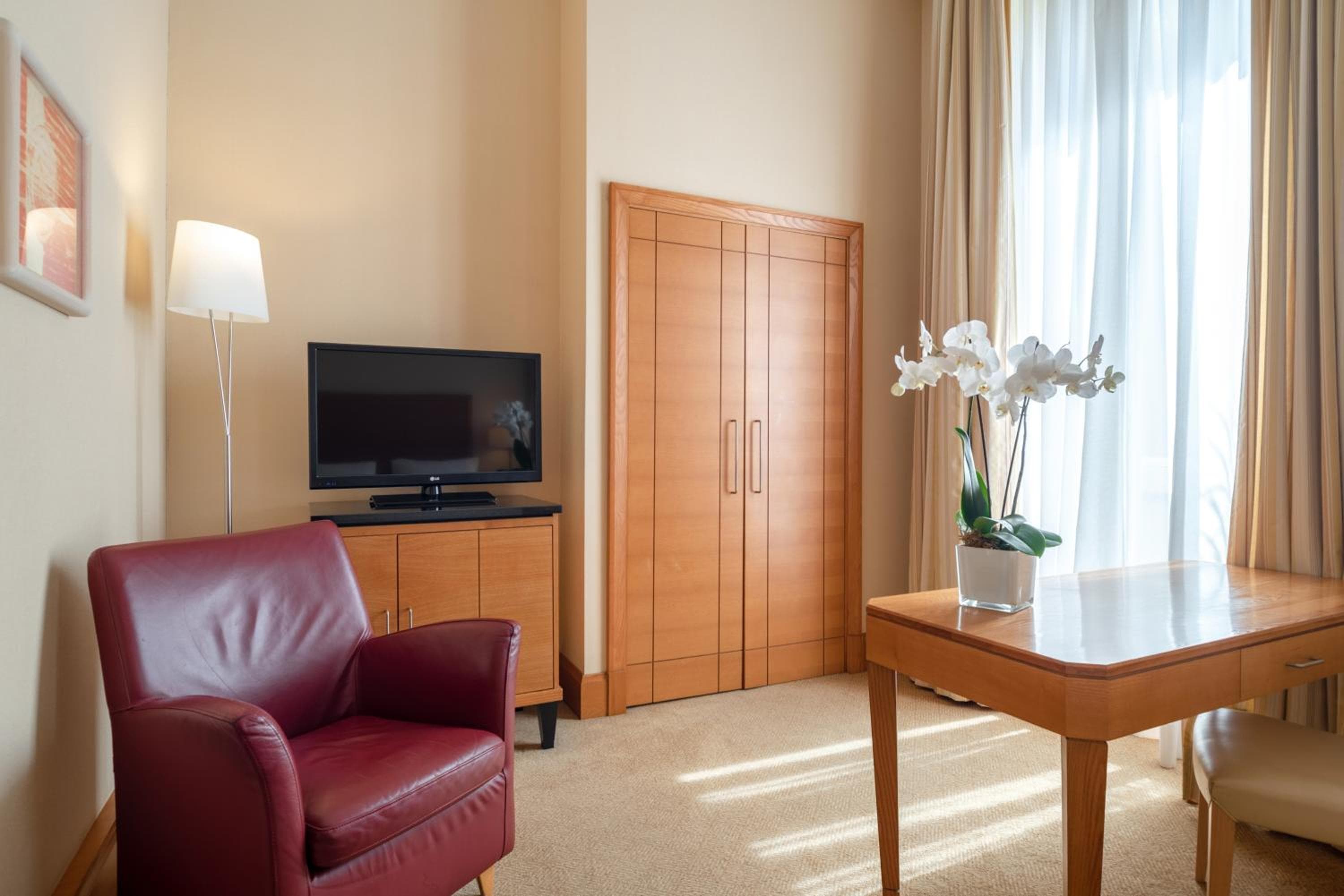 Room Mate Collection Mia, Rome Colosseum