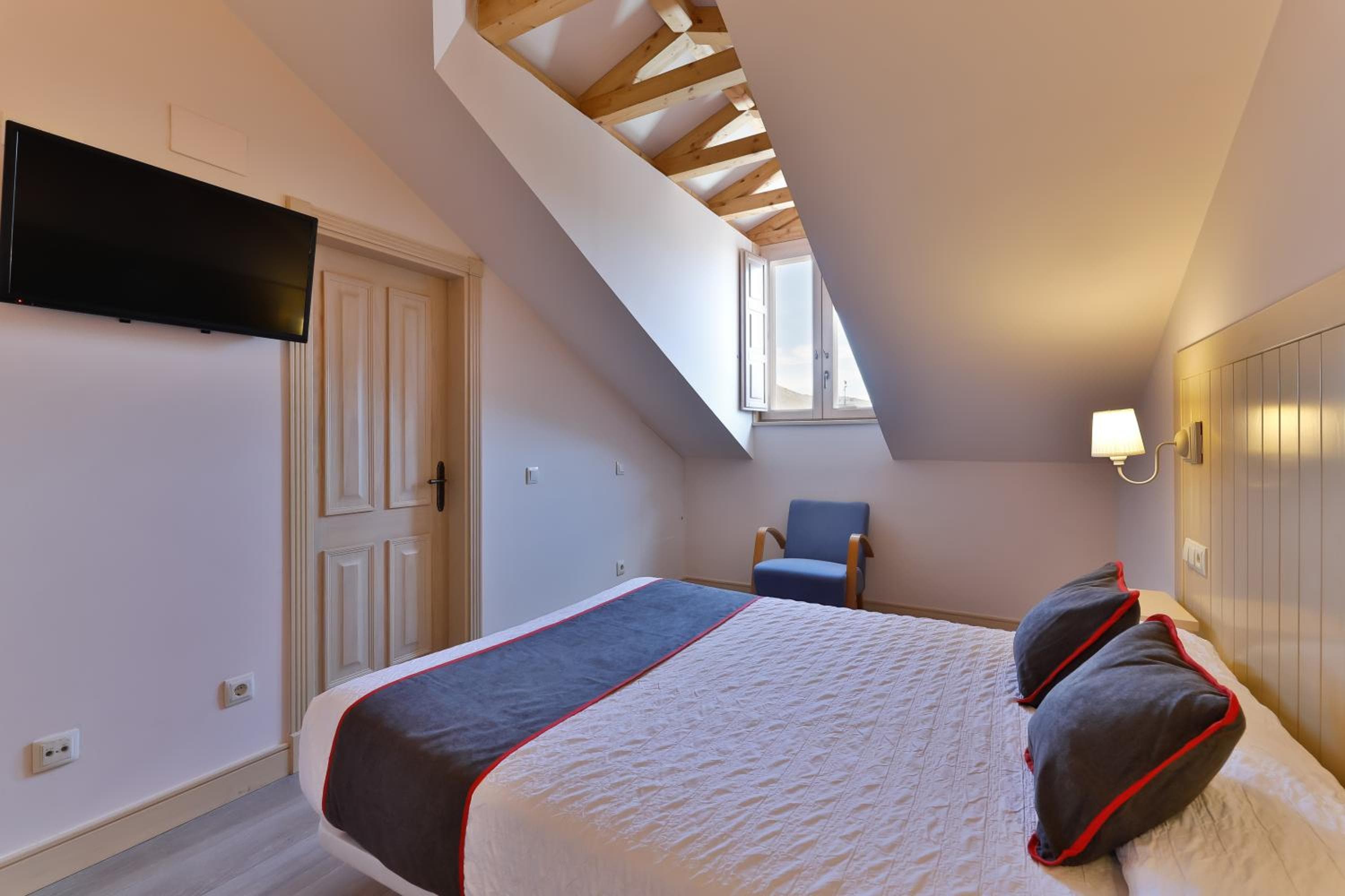 Hostal La Chata by Vivere Stays