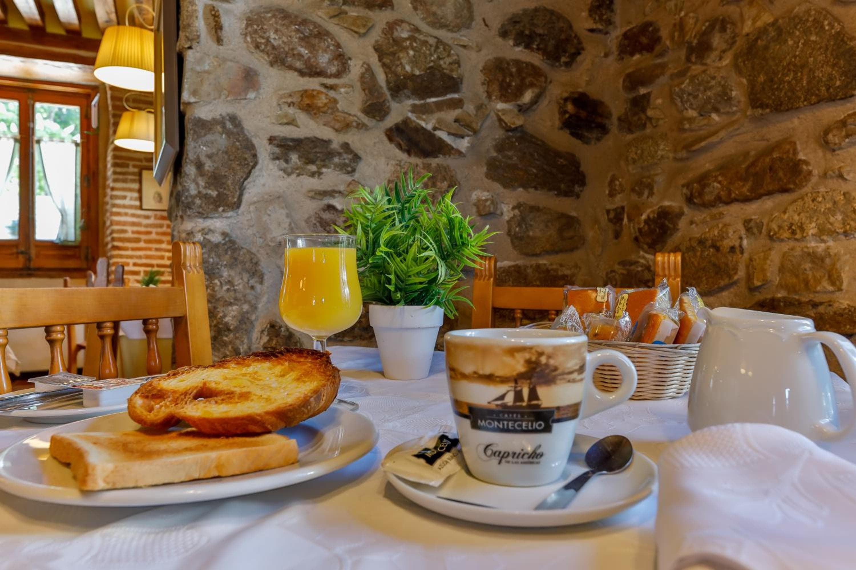 Hostal La Chata by Vivere Stays