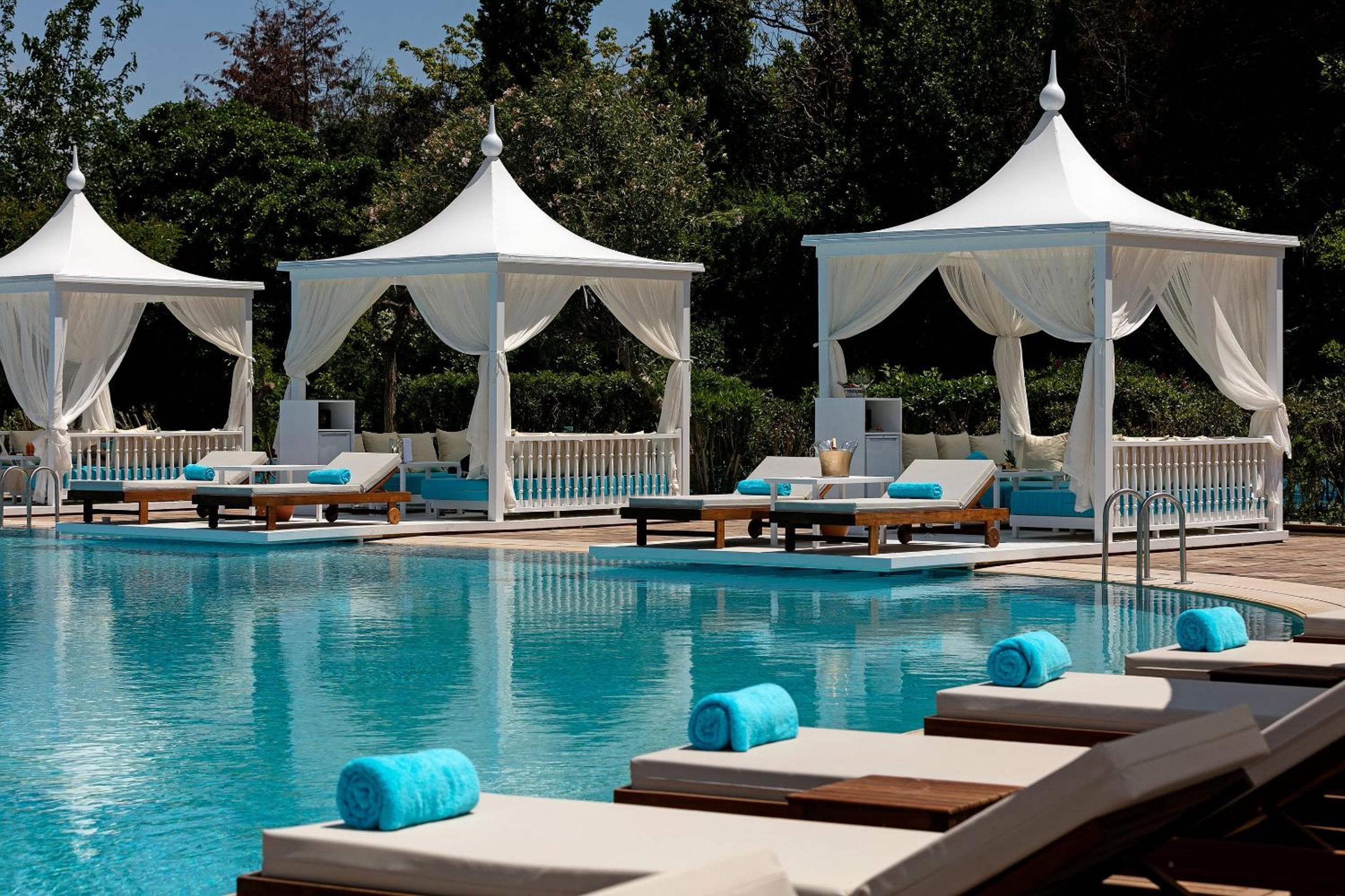 Mardan Palace