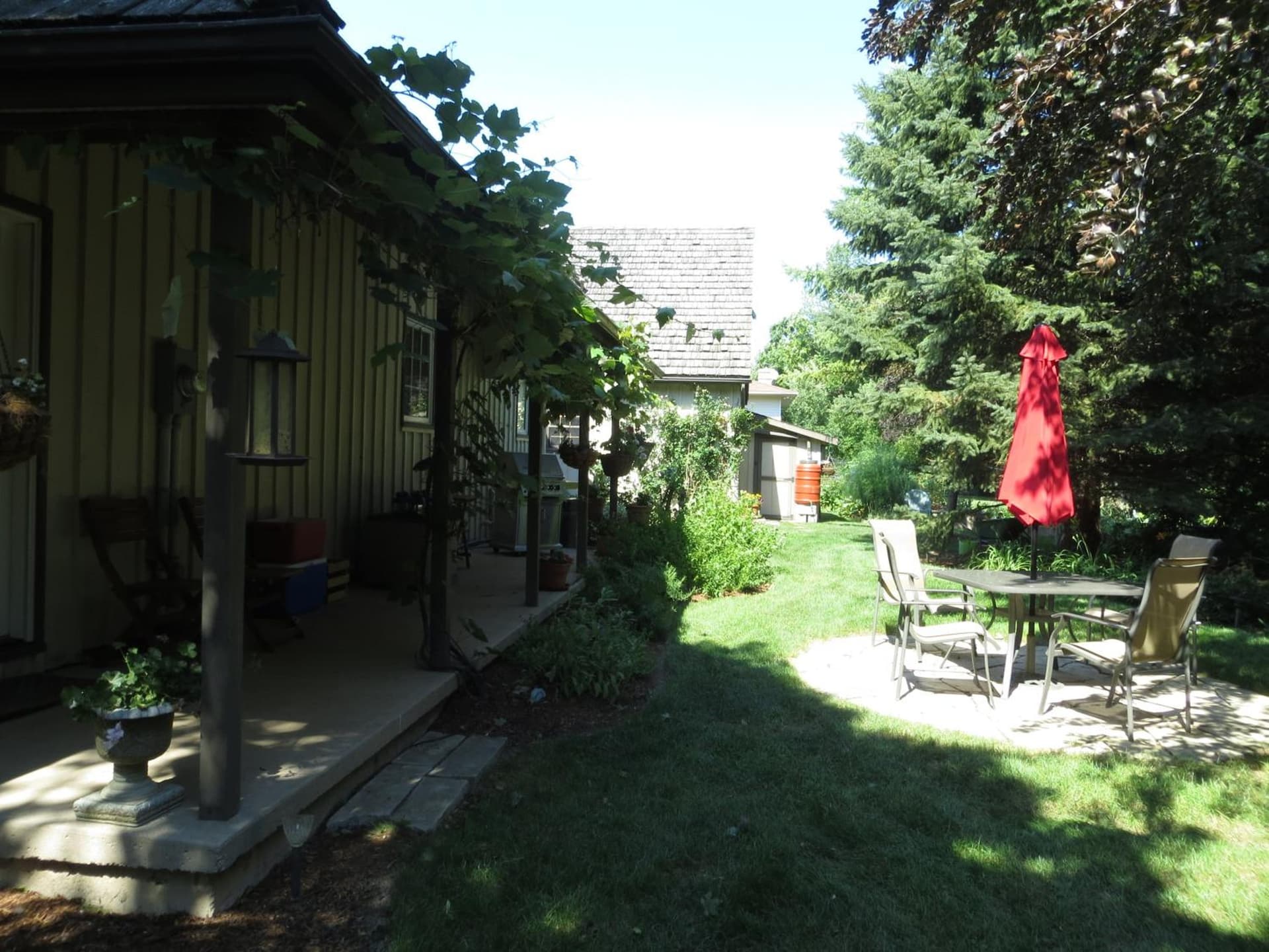 Cedar Gables Bed & Breakfast