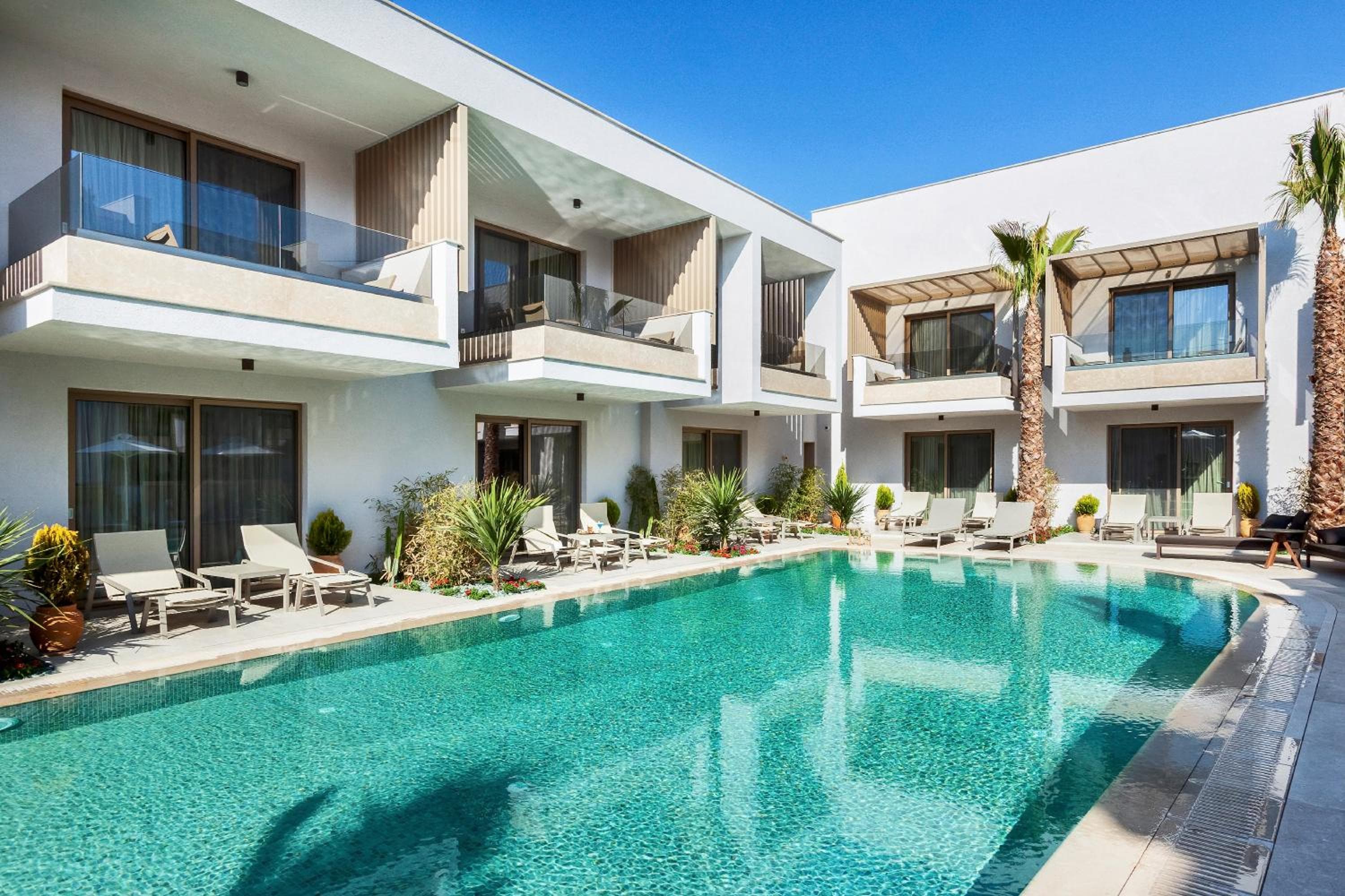Pefki Deluxe Residences - Adults Only 16plus