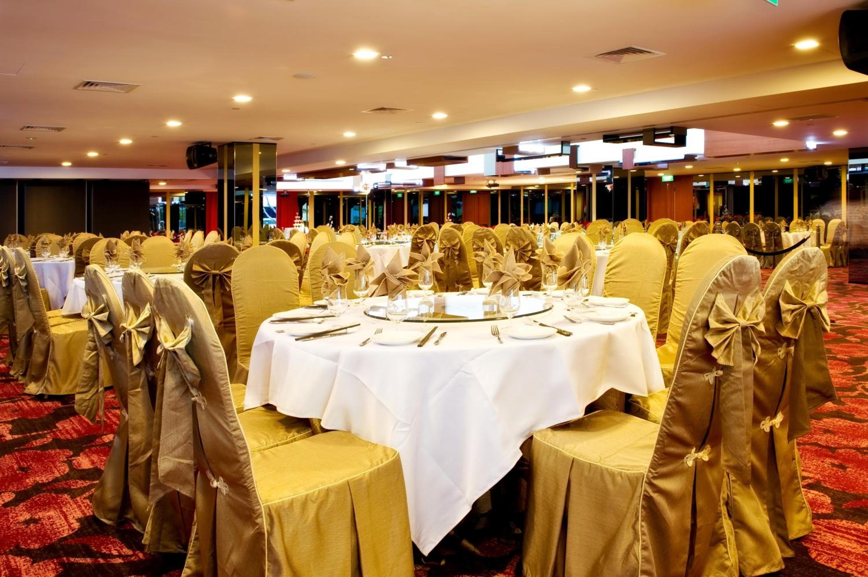Hotel Grand Pacific