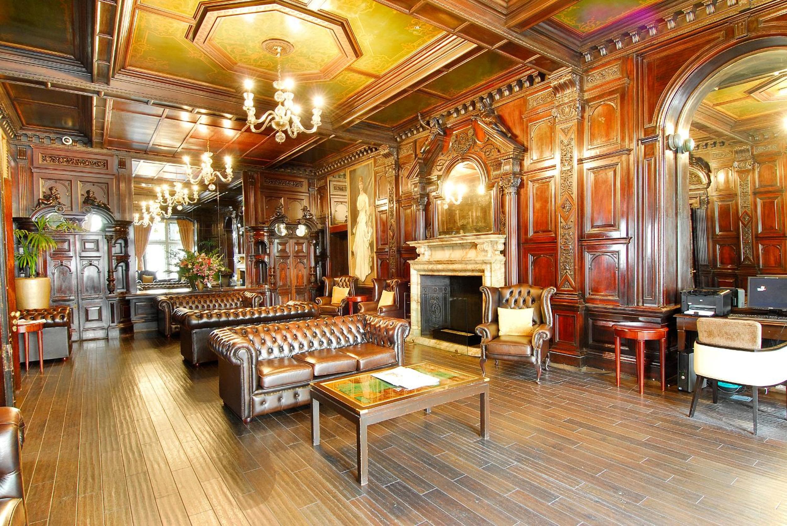 banquet hall