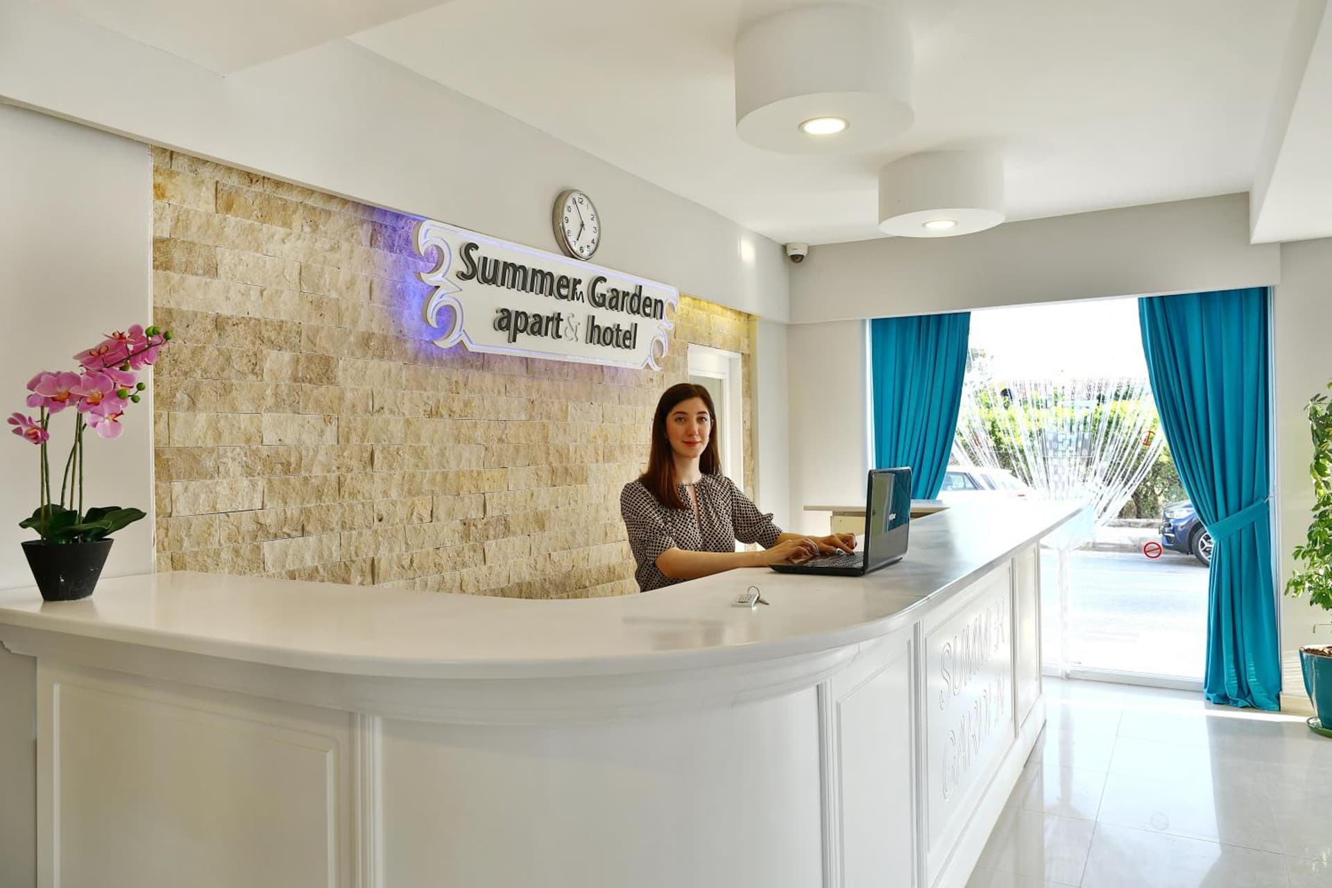 Summer Garden Suites Beach Hotel