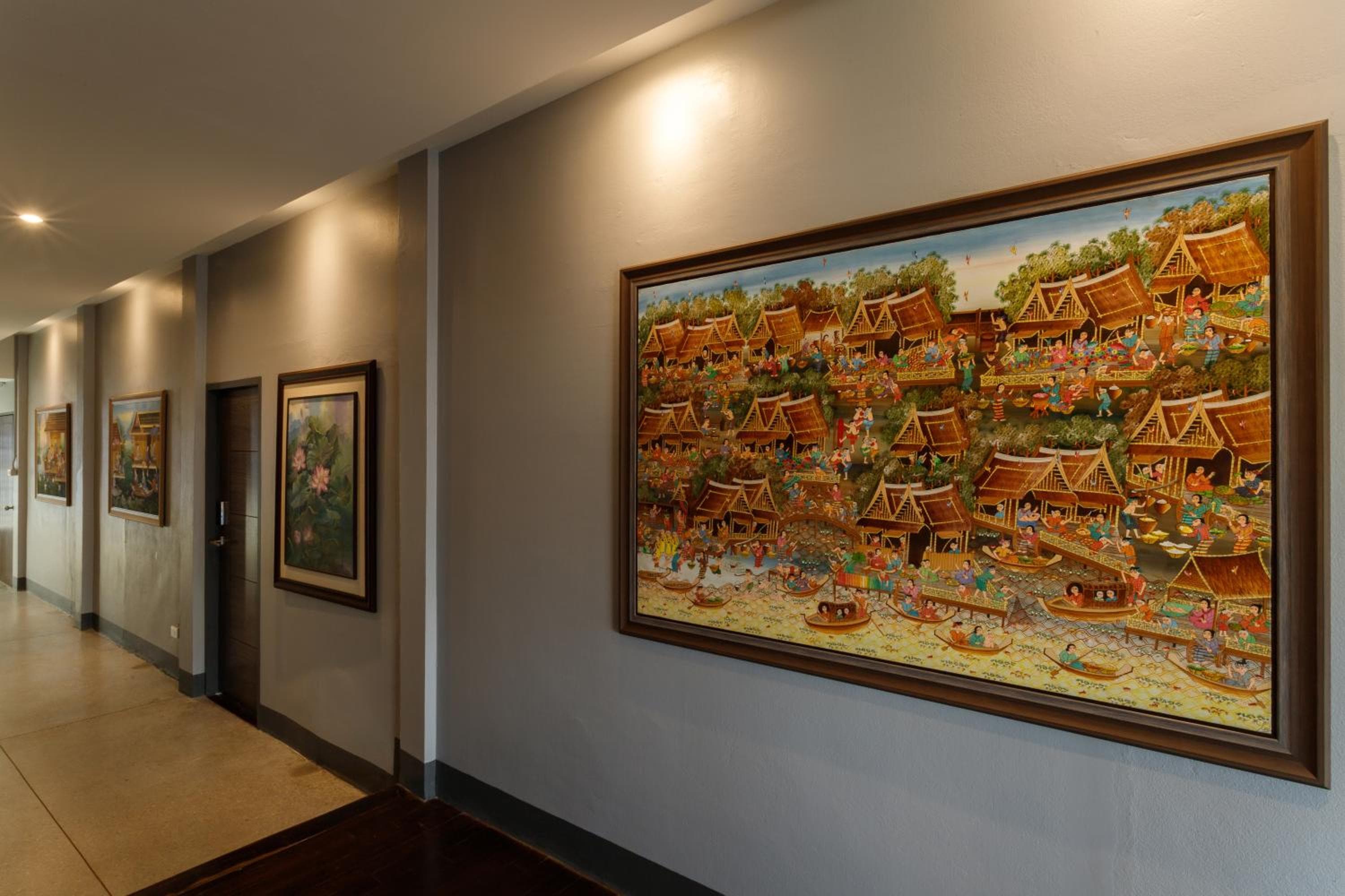 Hostel One Art and Gallery