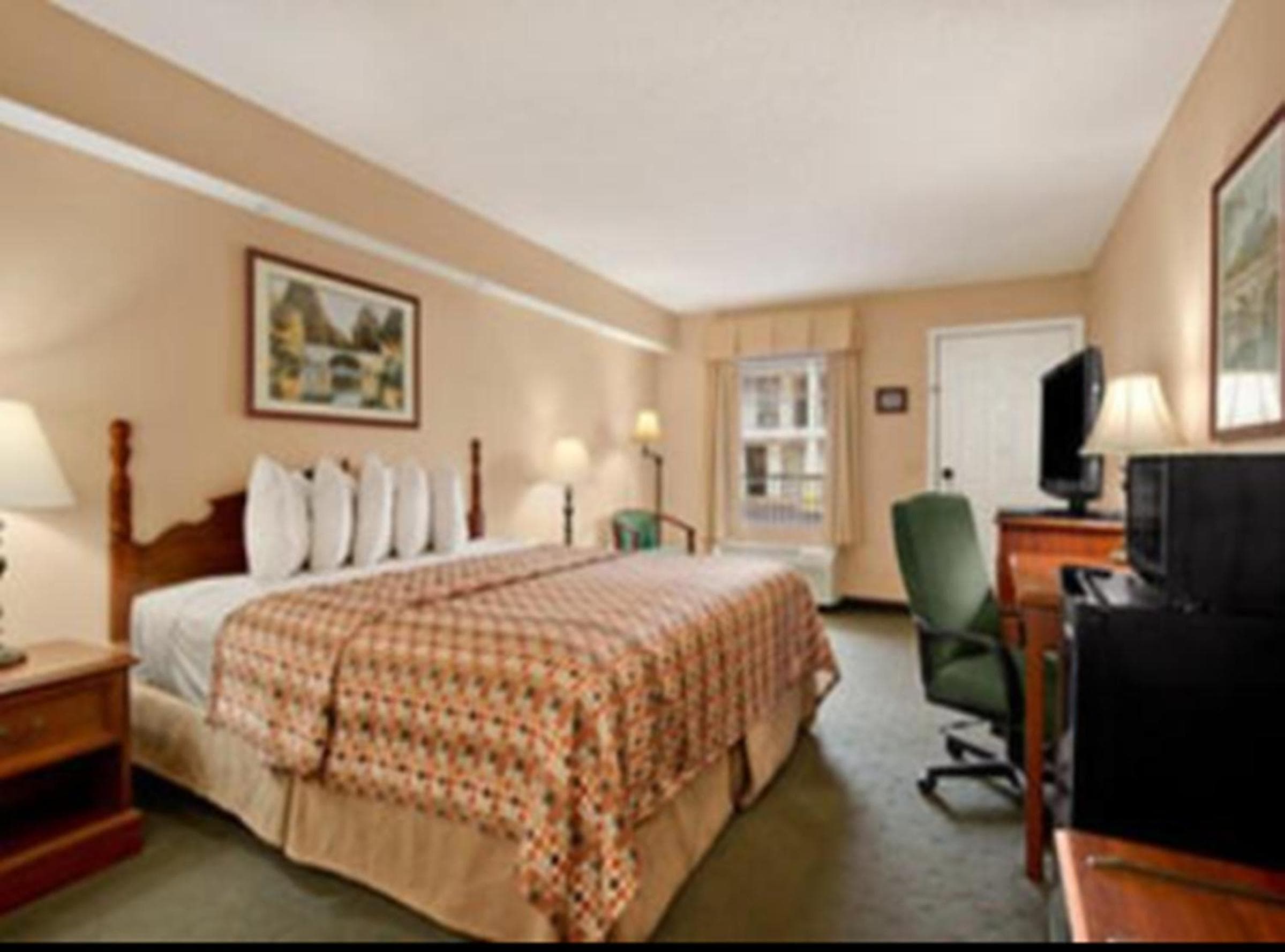 Baymont by Wyndham Sanford
