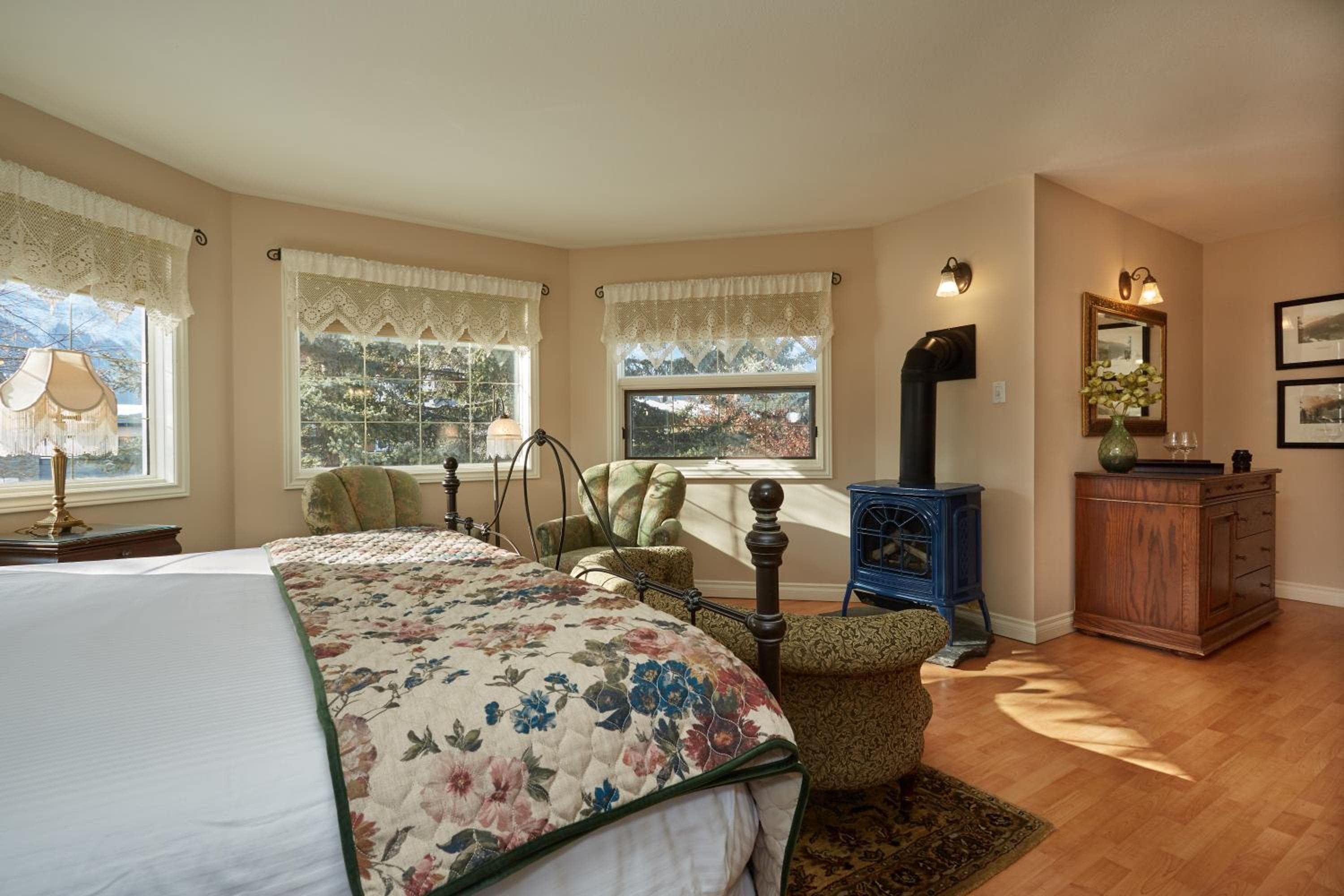 Lady MacDonald Country Inn