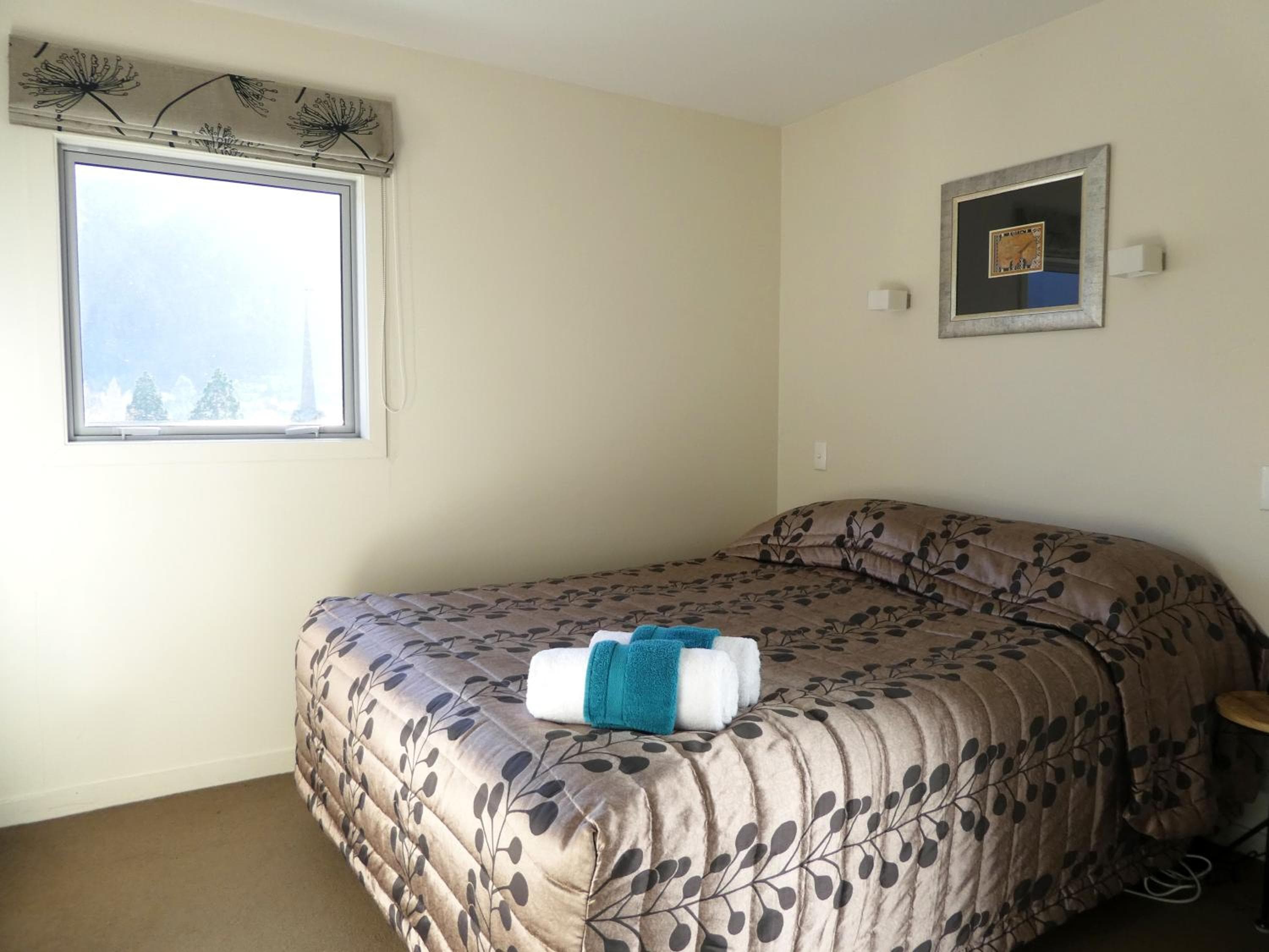 Caples Court Motel & Apartments