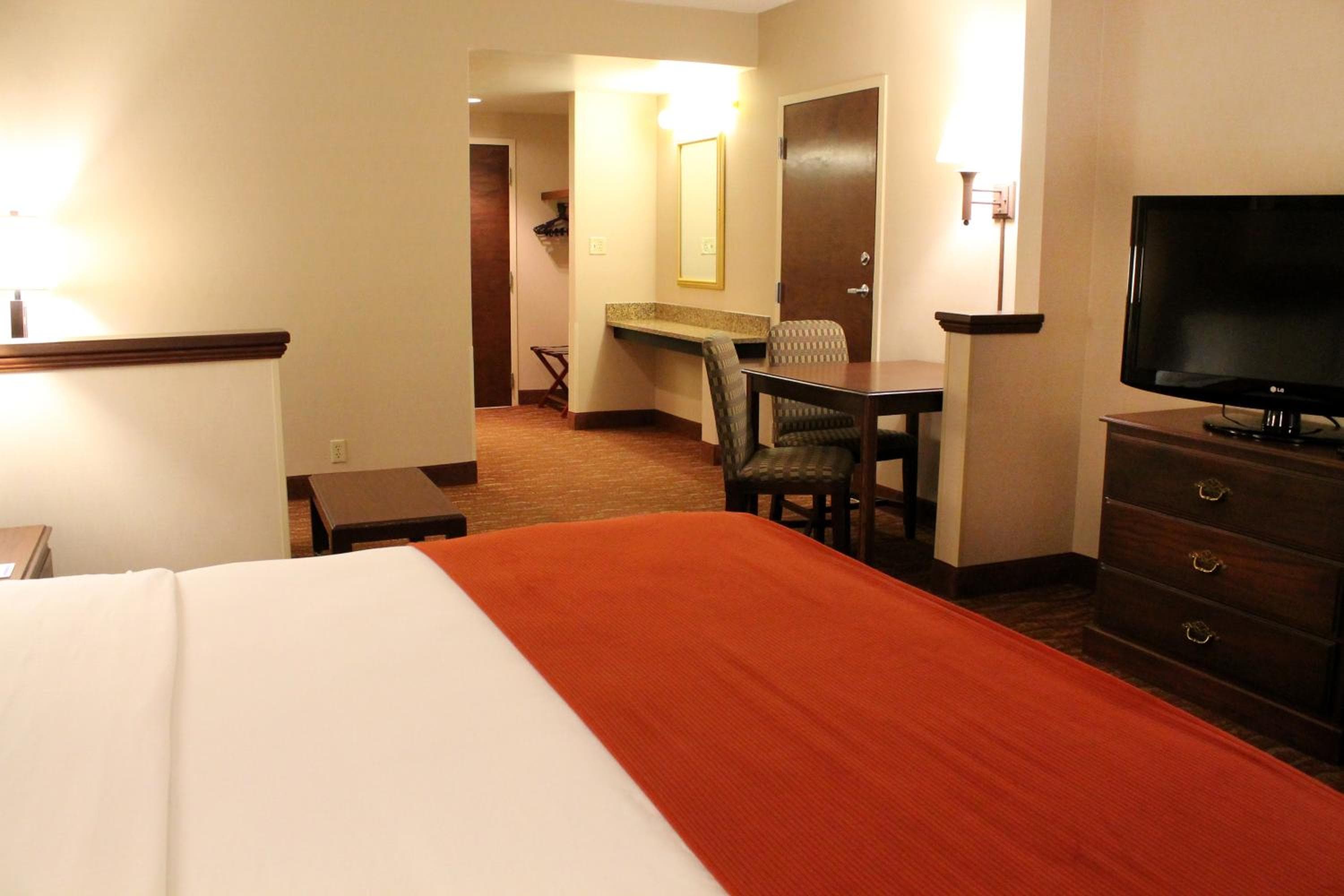 Spark by Hilton Paducah
