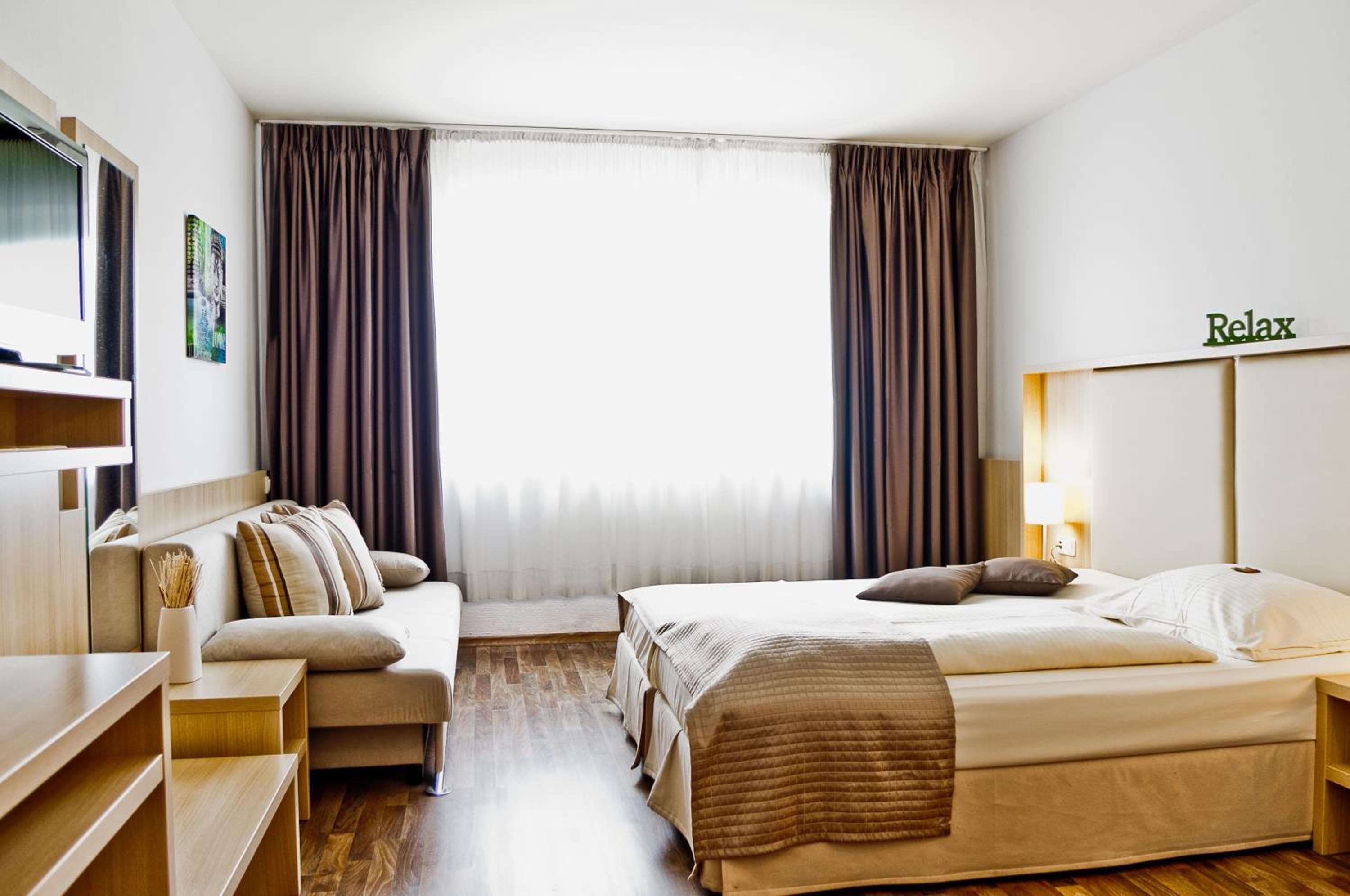 QU Hotel, Trademark Collection by Wyndham