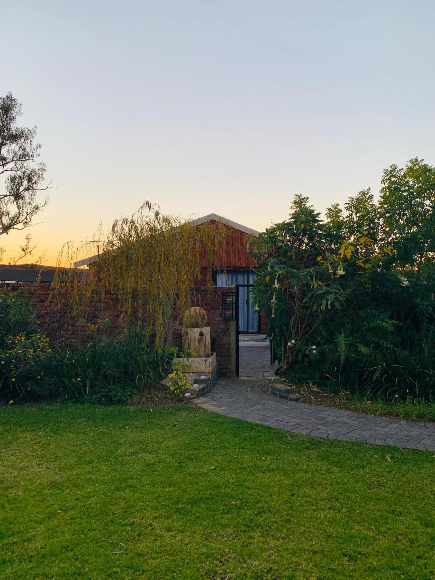 Meraki Country Manor