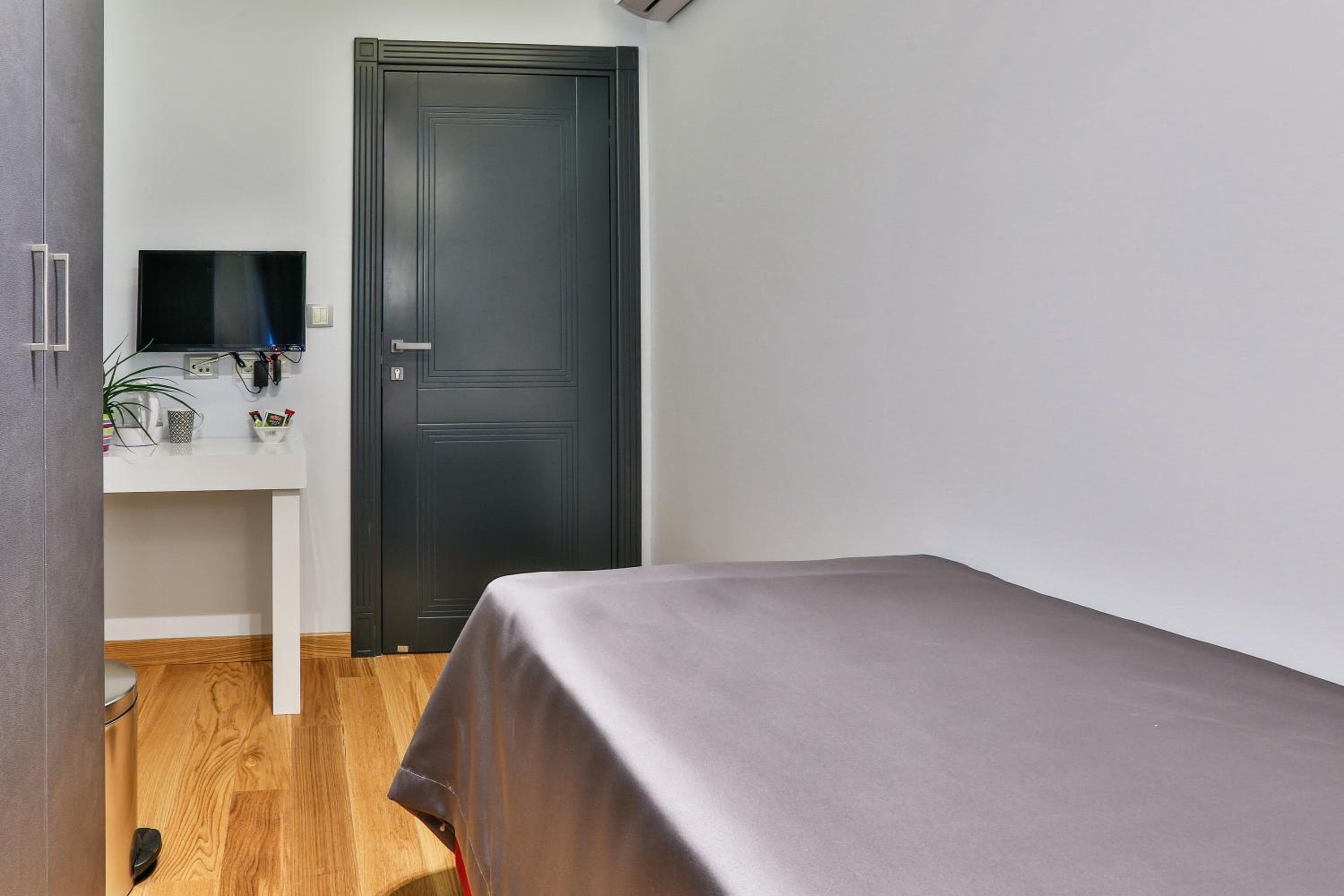 Hotel M