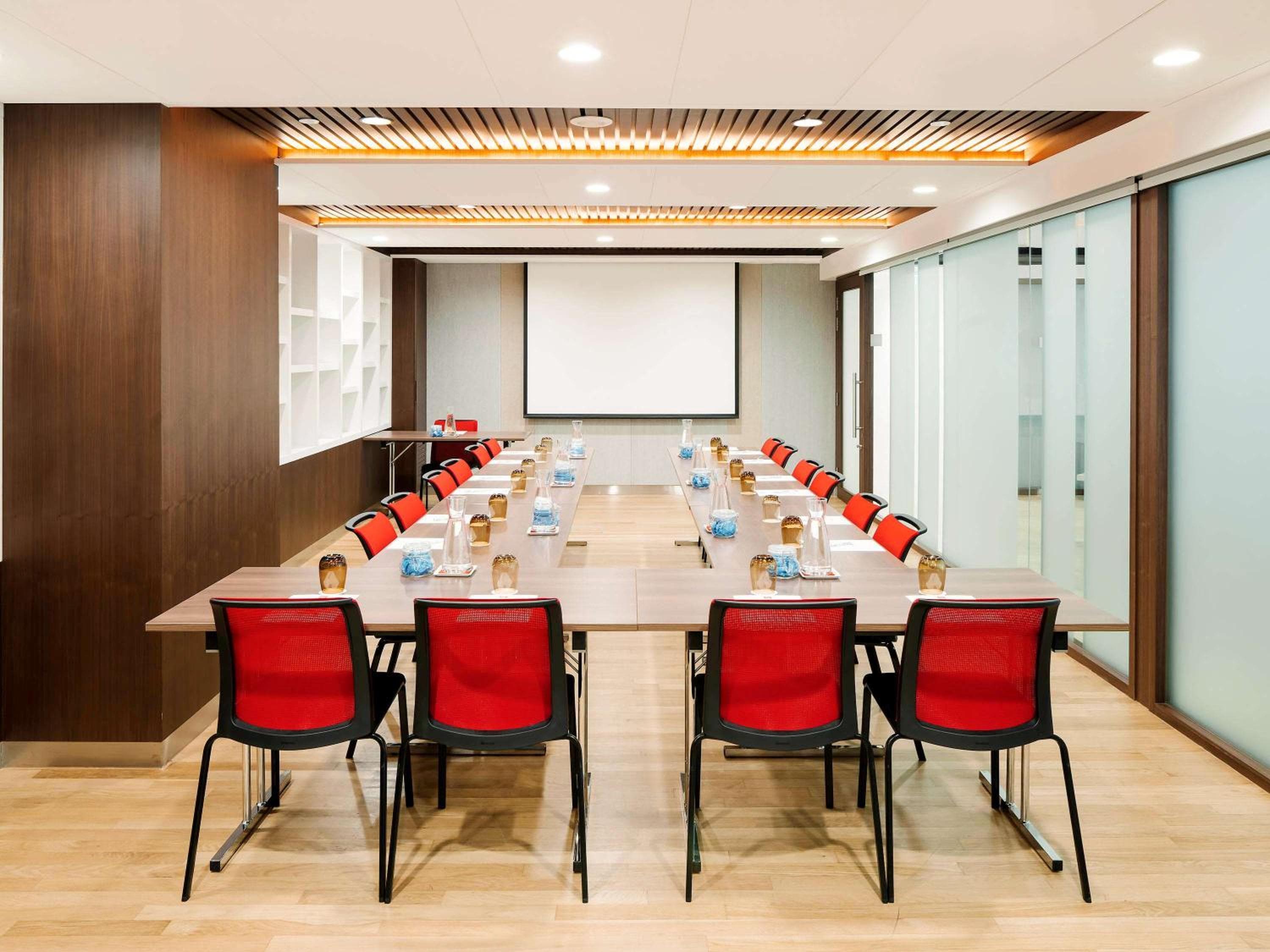 Ibis Singapore on Bencoolen
