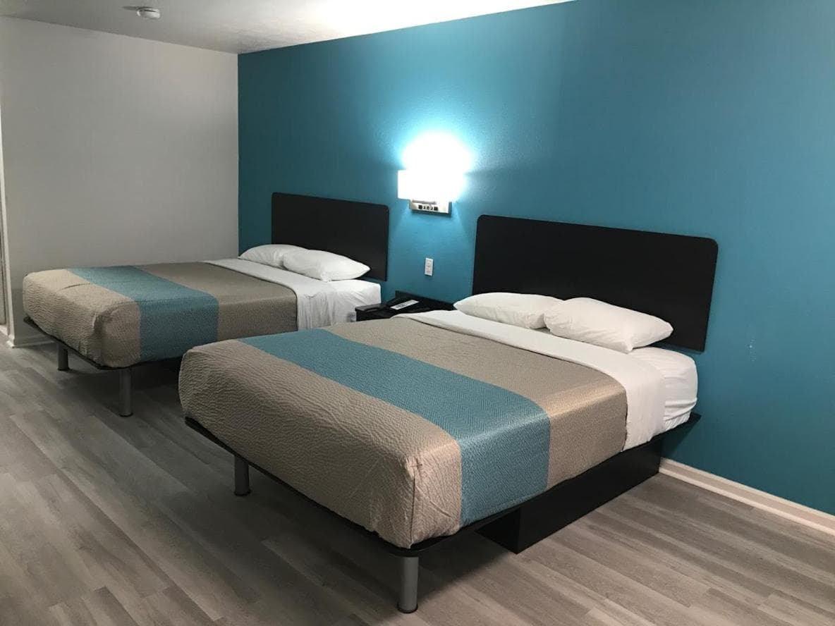 Motel 6-Metropolis, IL