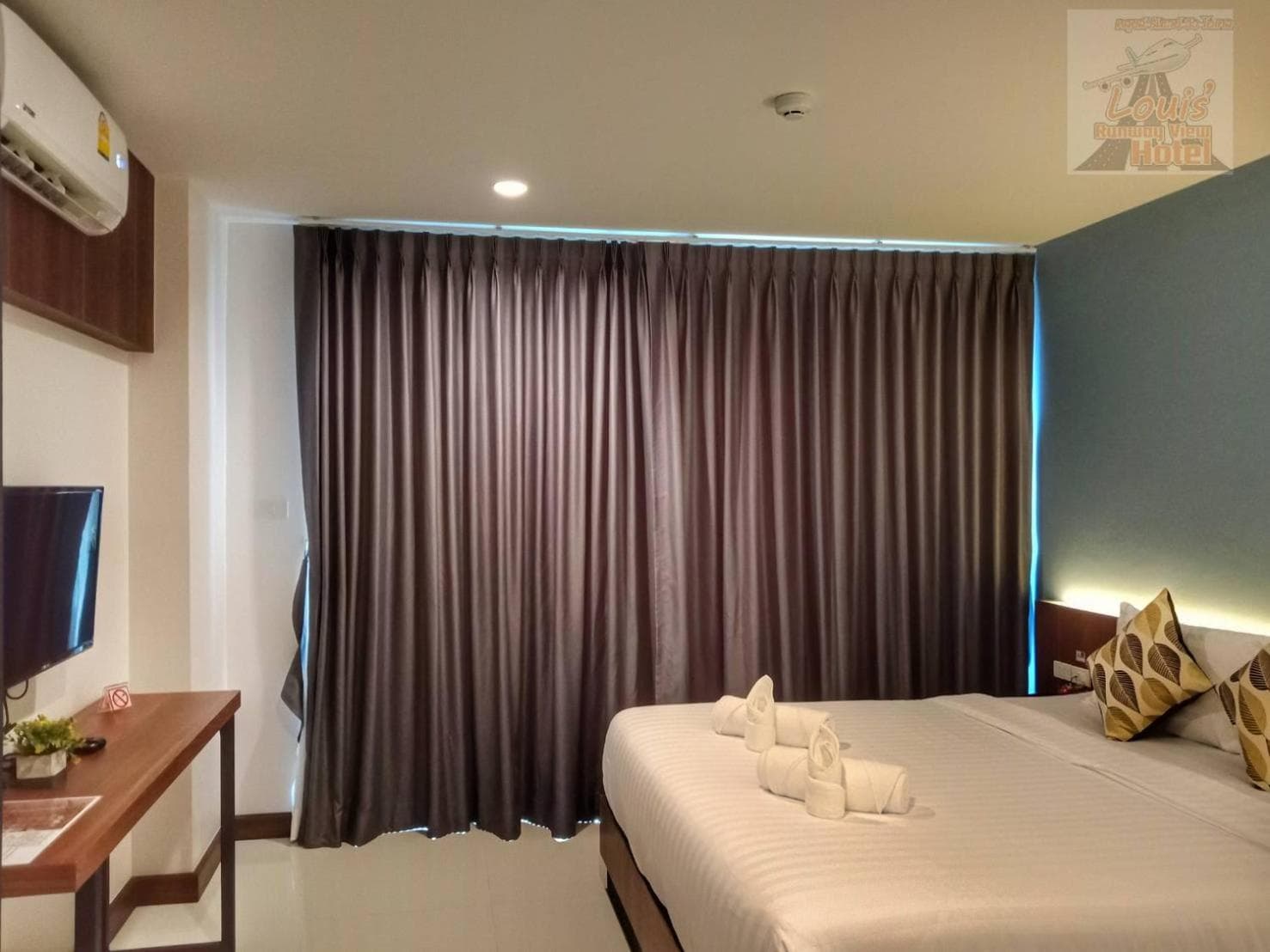 Louis' Runway View Hotel - SHA Extra Plus