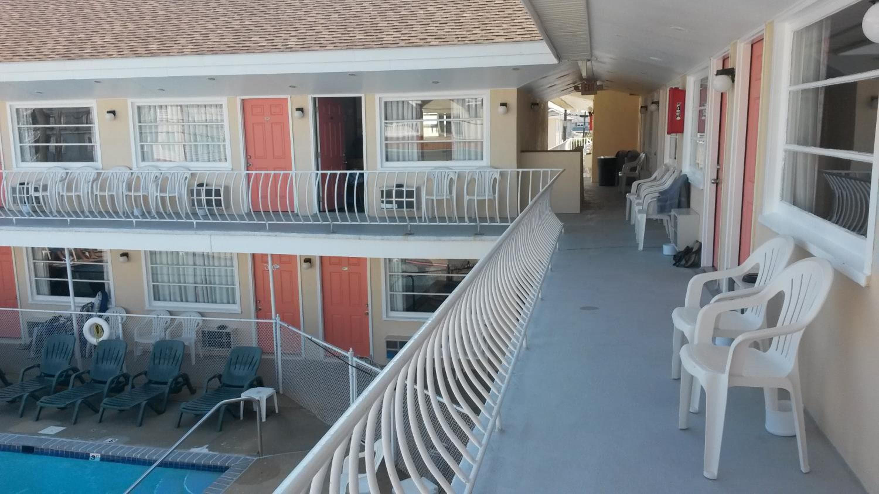 Blue Water Motel