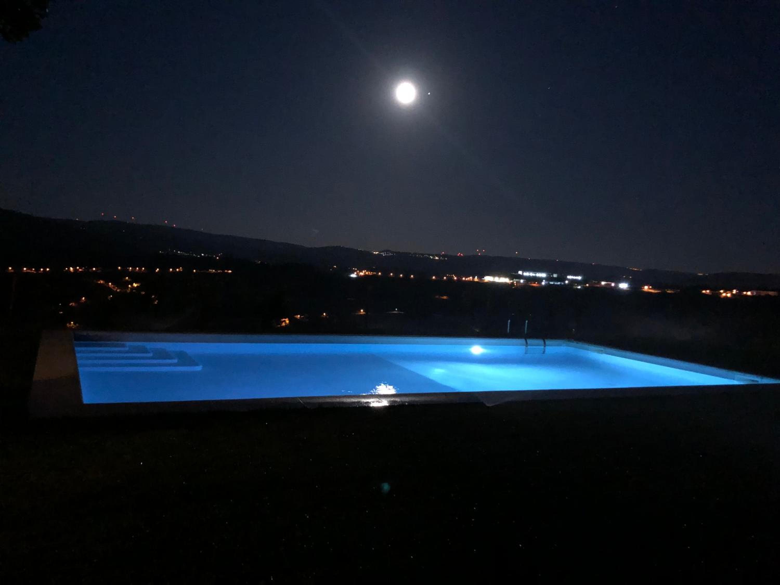 Quinta da Portela - Casa Visconde Arneiros - by RowdHouses