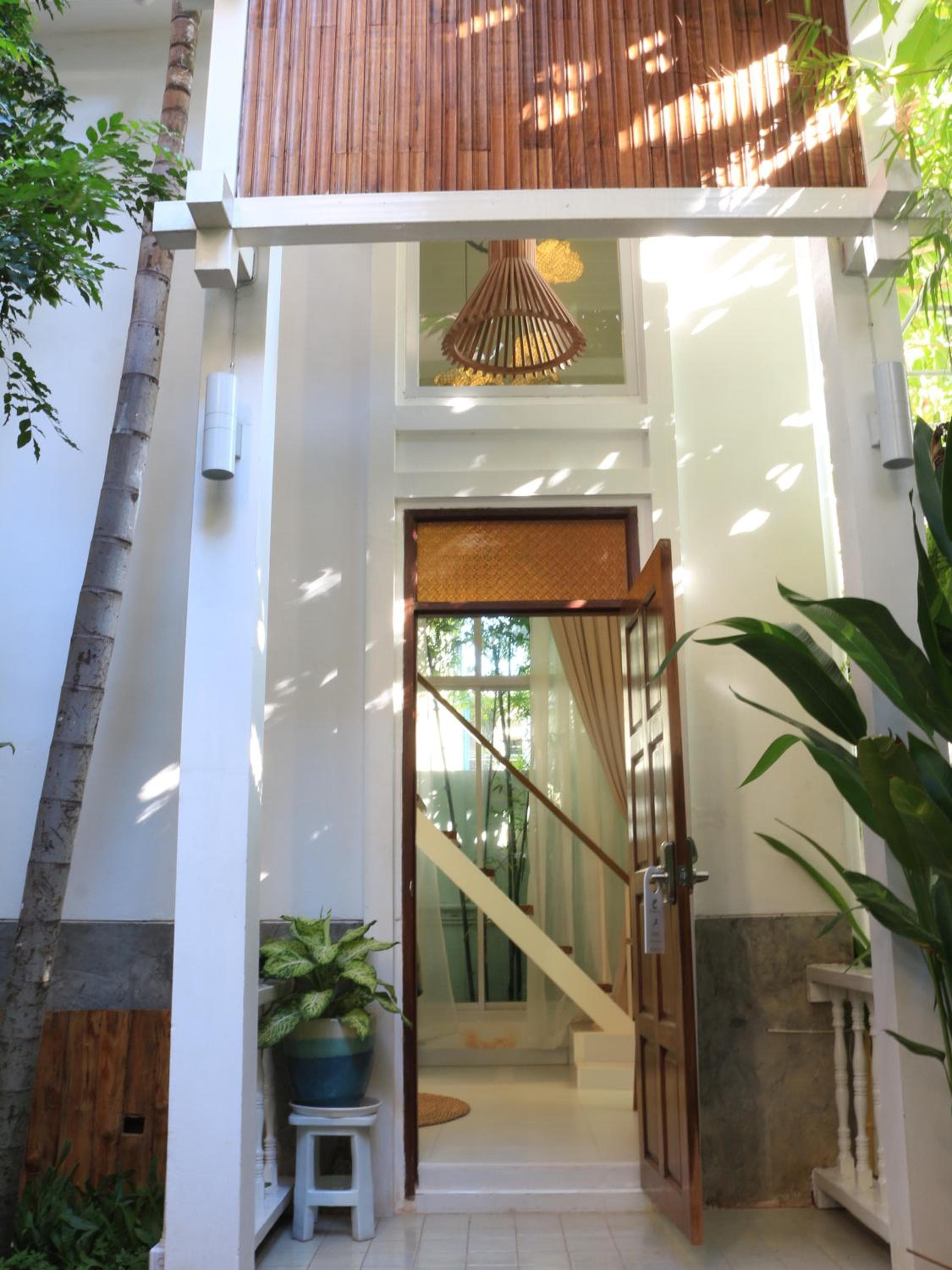 Changmoi House (Little Village)