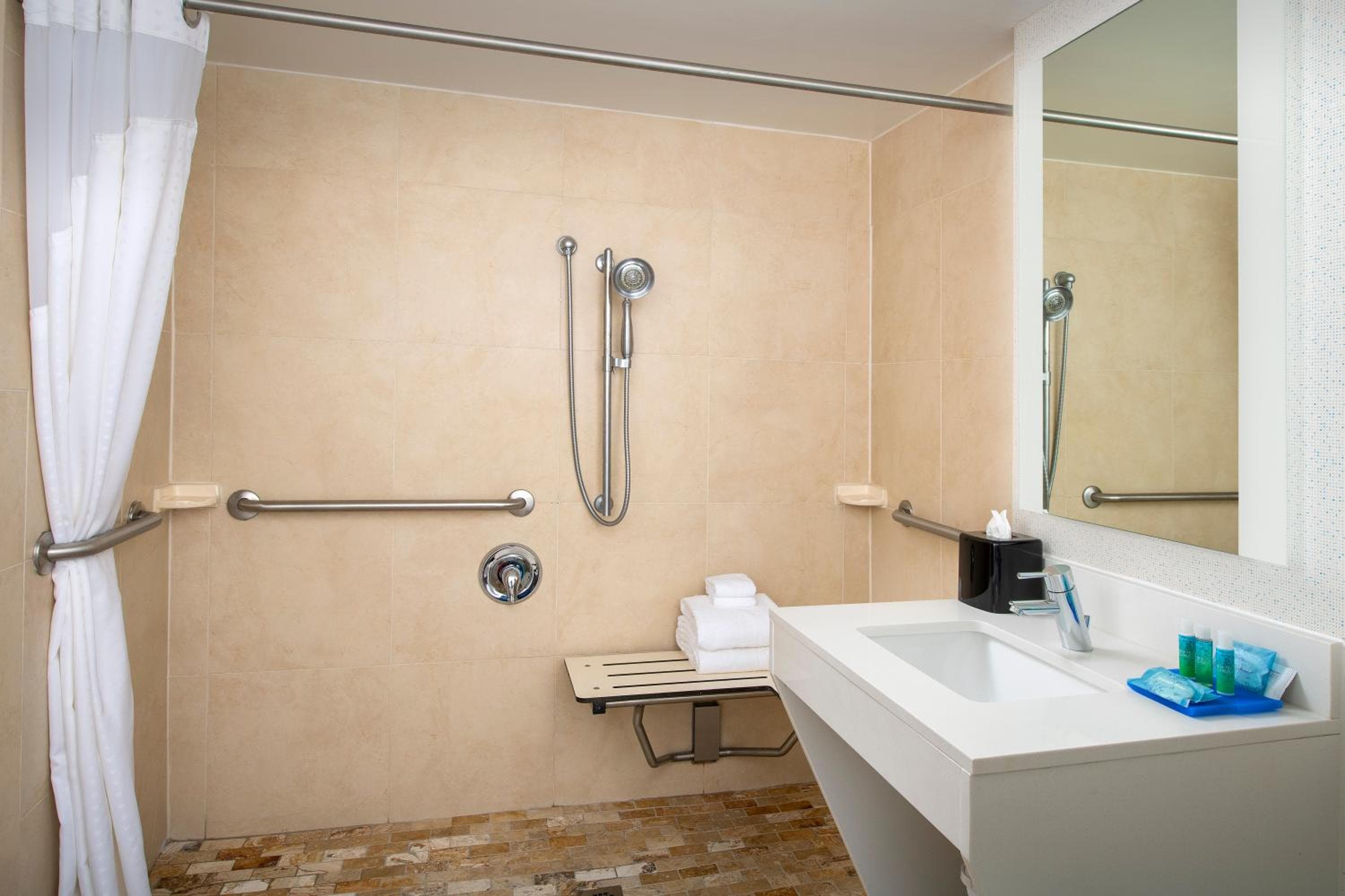 Holiday Inn Express Boston - Saugus by IHG
