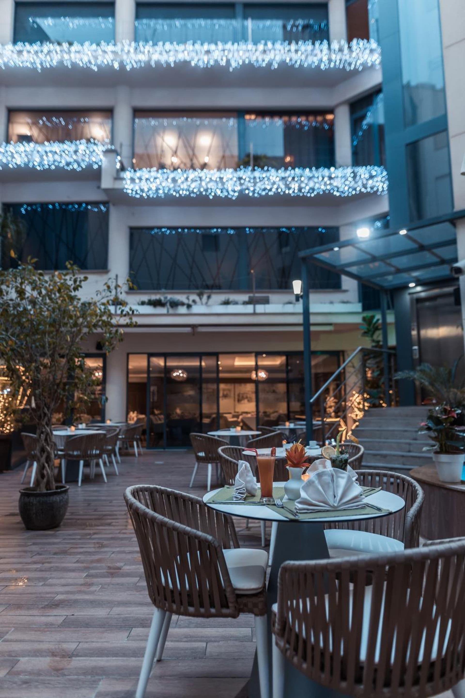 dining
