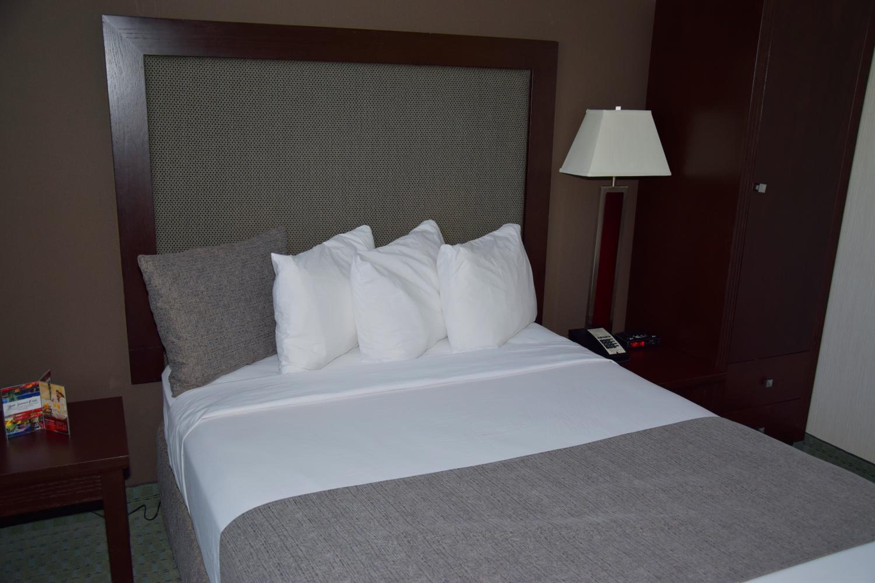 Coast Lethbridge Hotel & Conference Centre