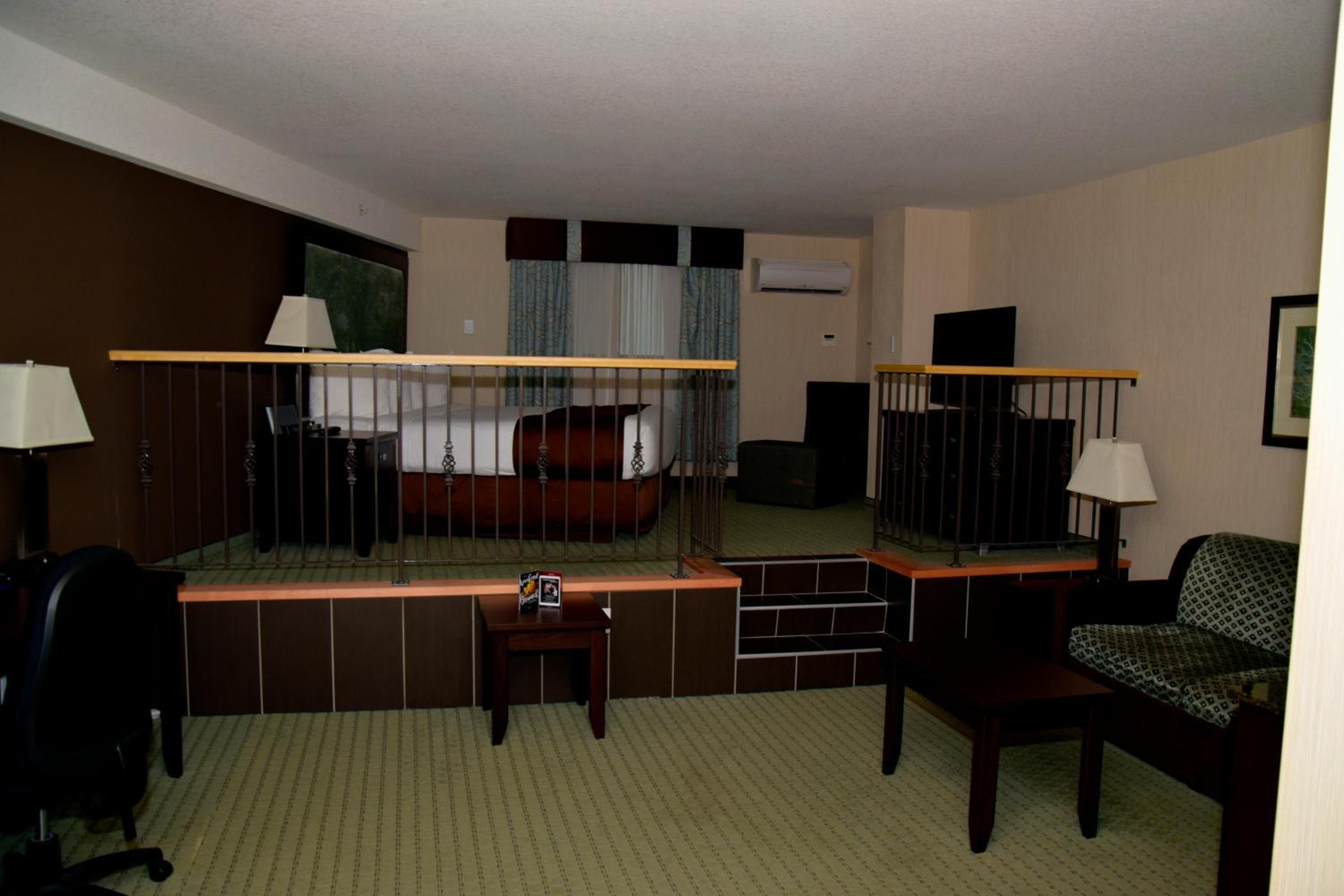Coast Lethbridge Hotel & Conference Centre