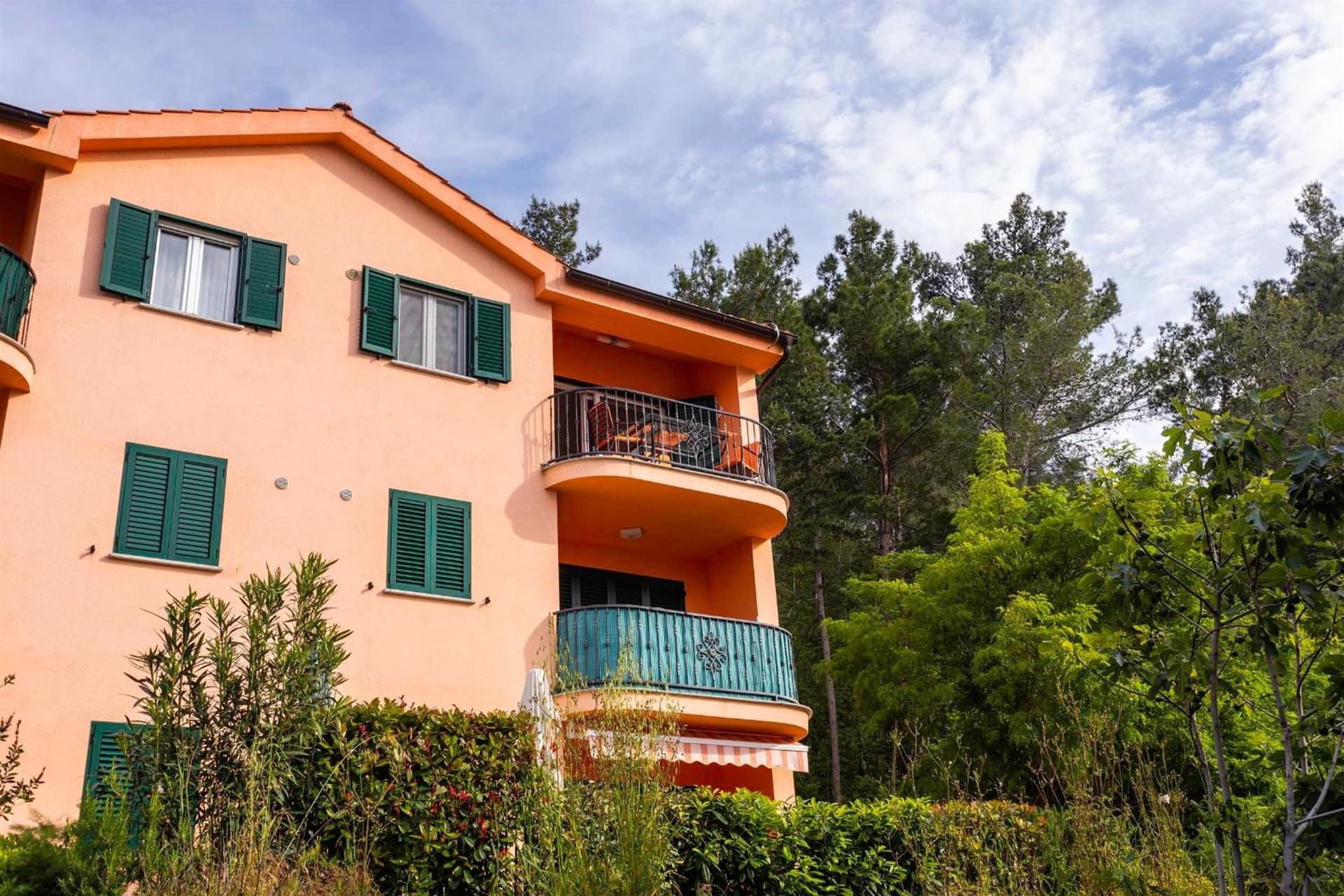 Seafront Apartment Soline With Seaview