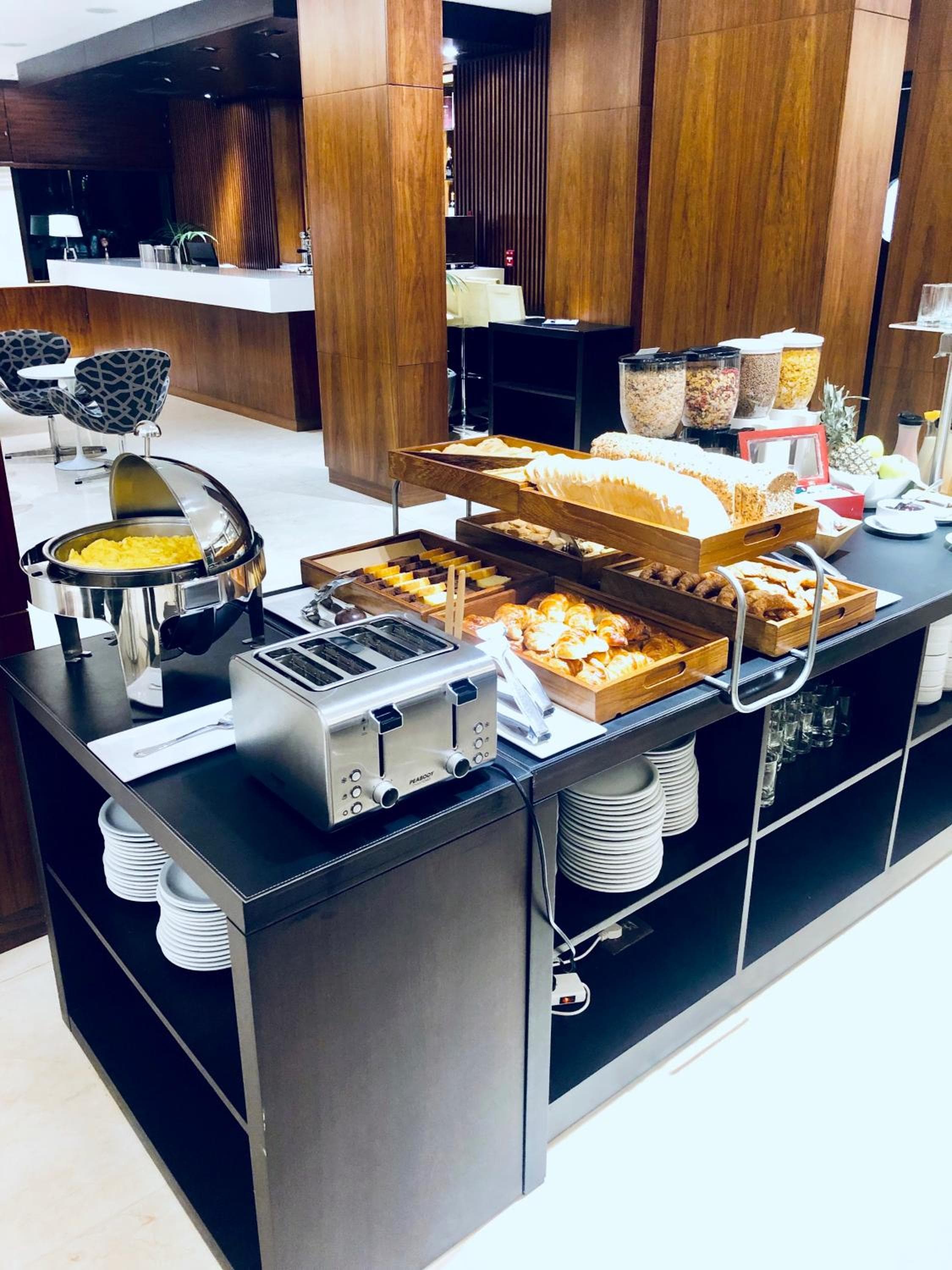 Hotel Metropolitano Supara