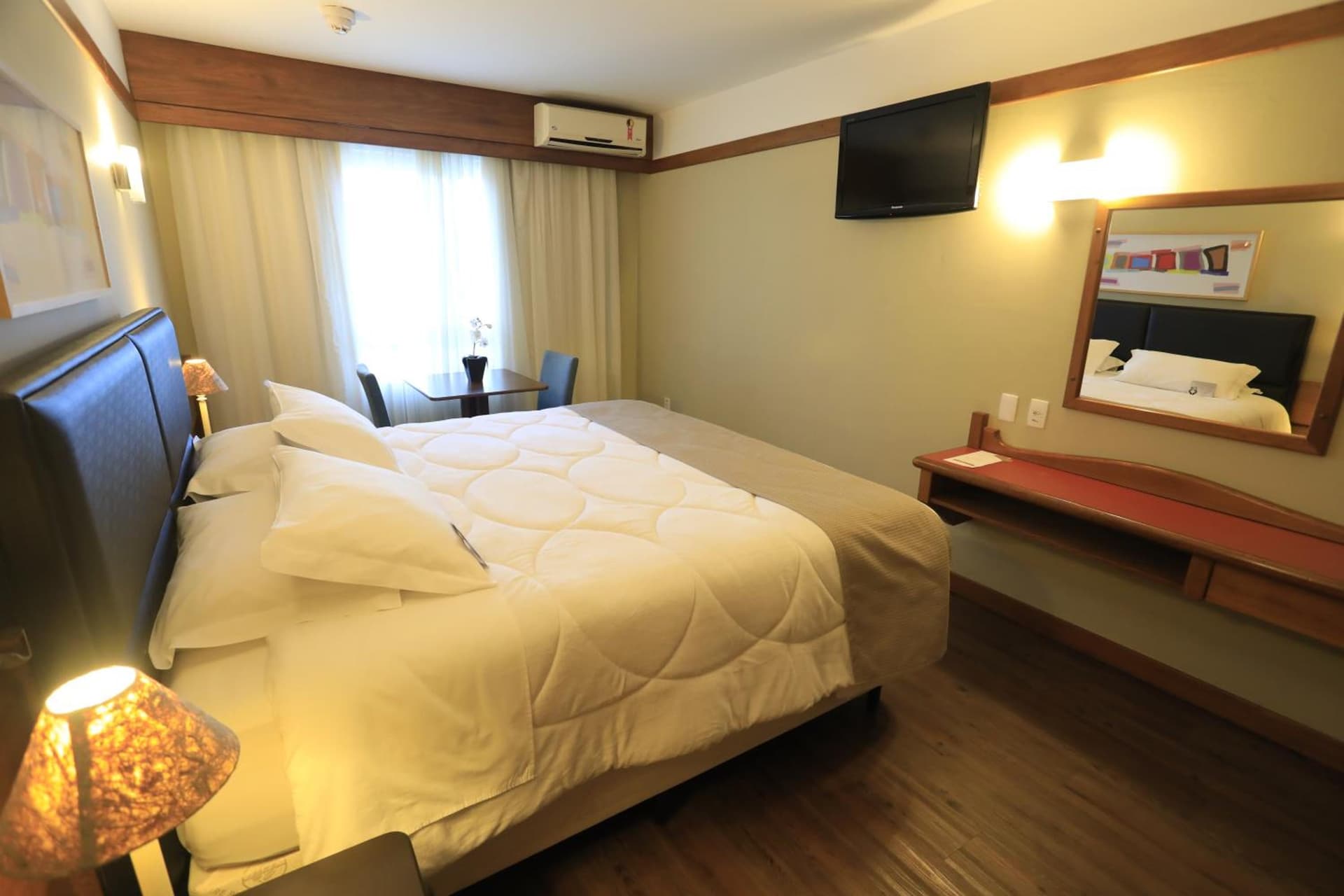 Tri Hotel