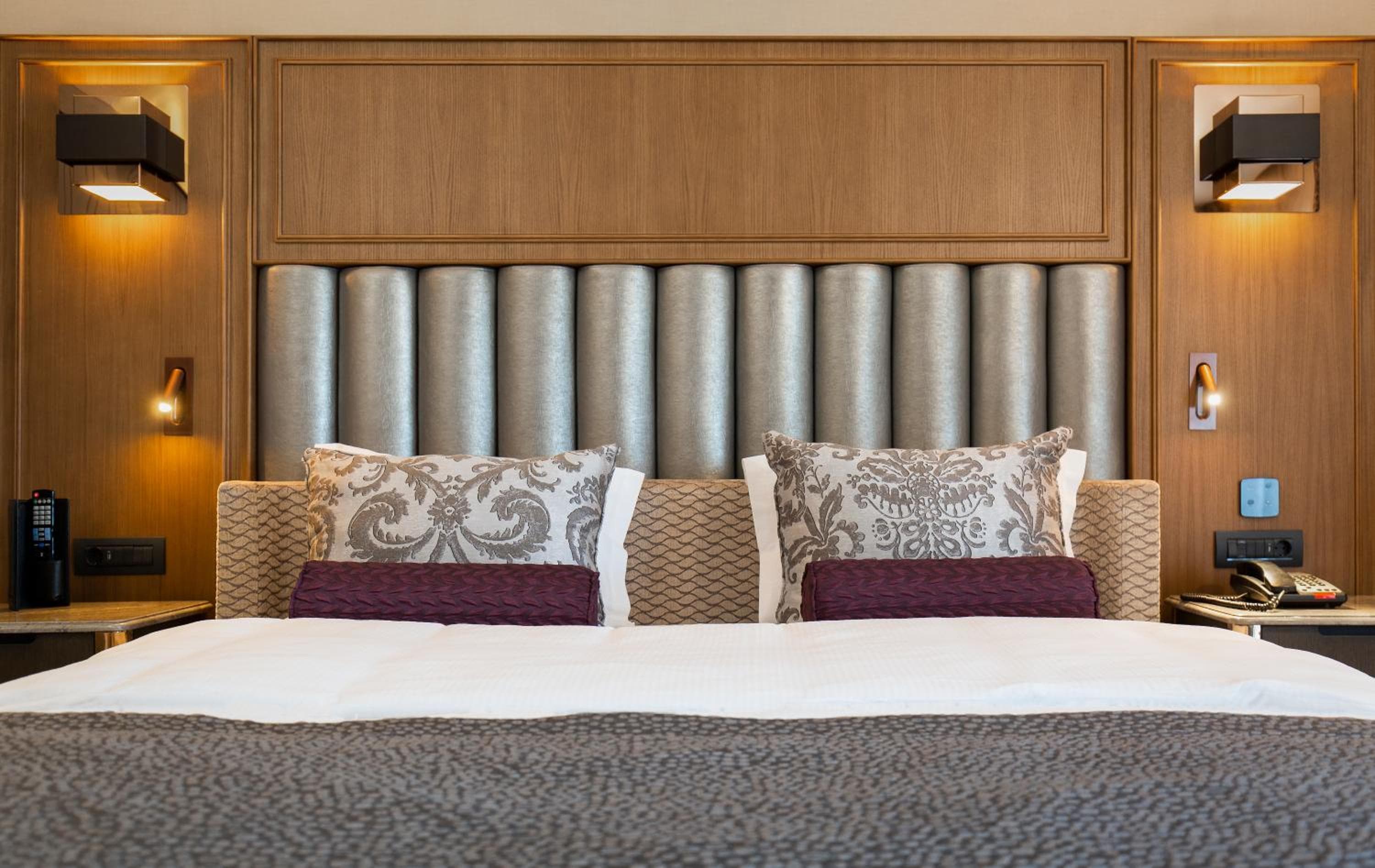 Almira Hotel Thermal Spa & Convention Center