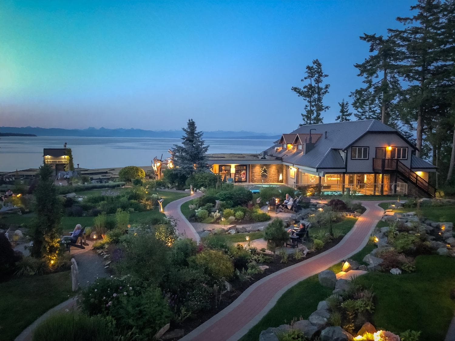 Kingfisher Pacific Resort & Spa